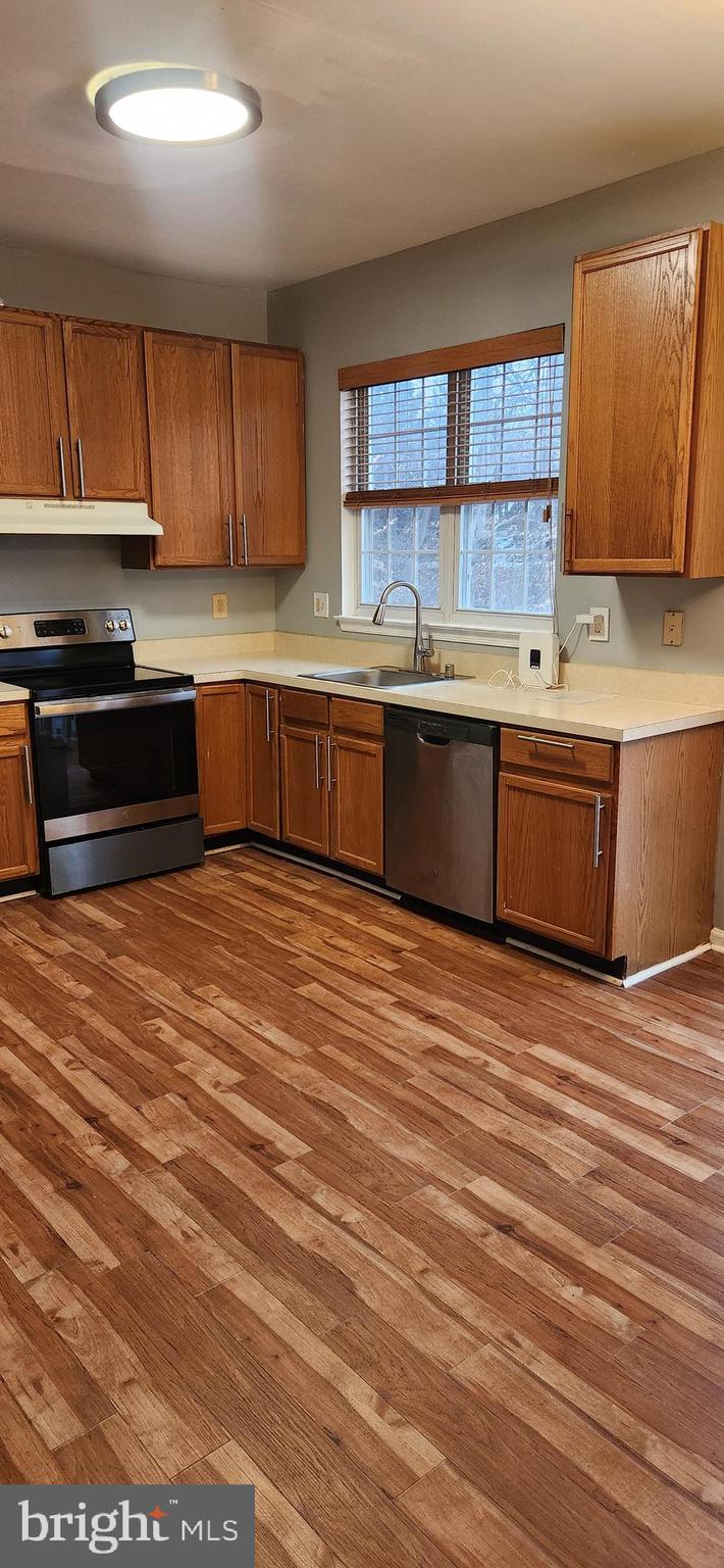 ENTERPRISE FOREST - Residential Lease