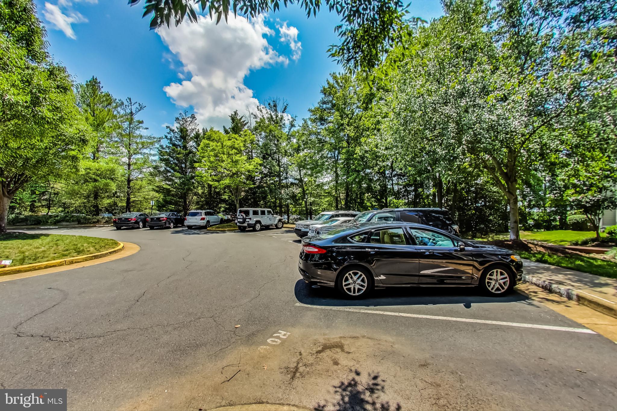 EDGEWATER AT TOWN CENTER - Residential