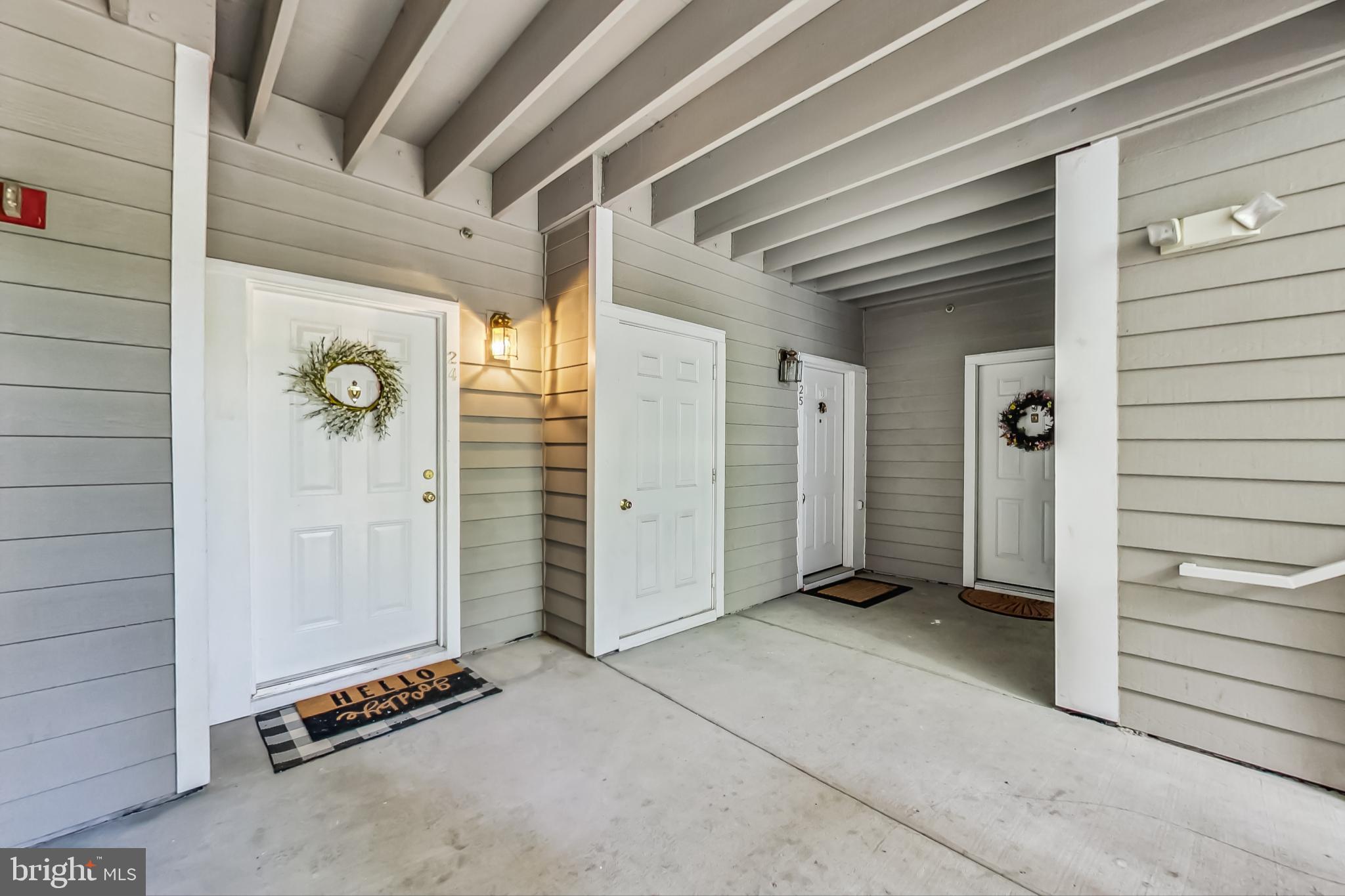 EDGEWATER AT TOWN CENTER - Residential