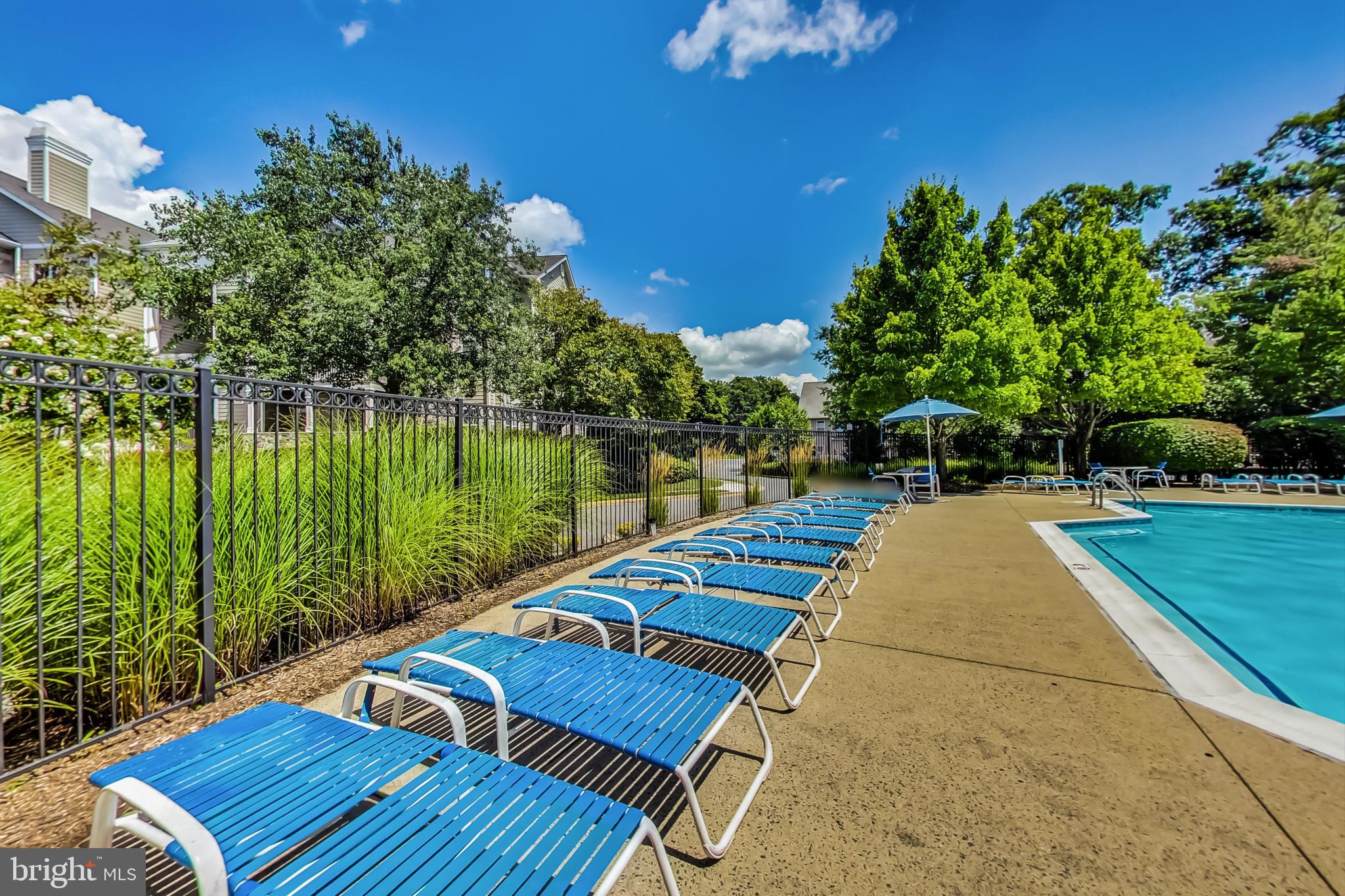 EDGEWATER AT TOWN CENTER - Residential