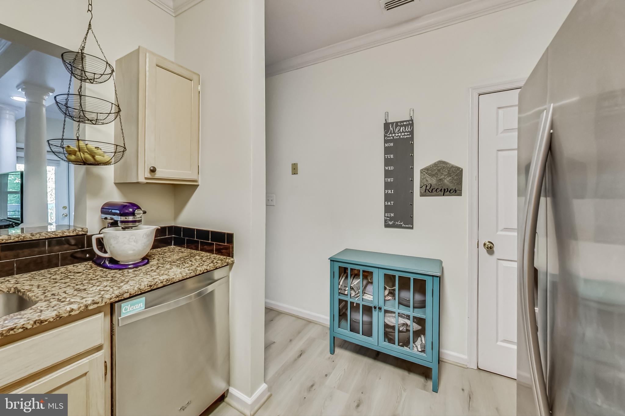 EDGEWATER AT TOWN CENTER - Residential