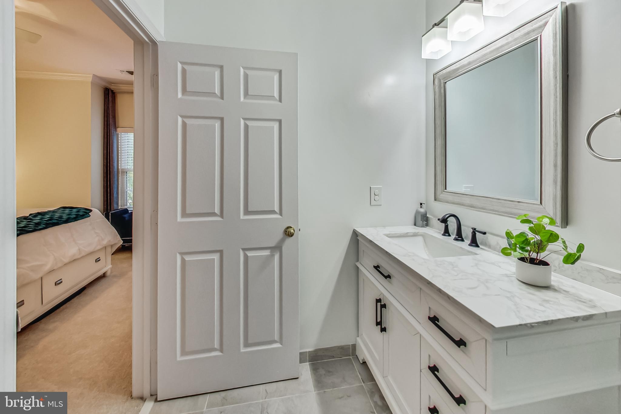 EDGEWATER AT TOWN CENTER - Residential