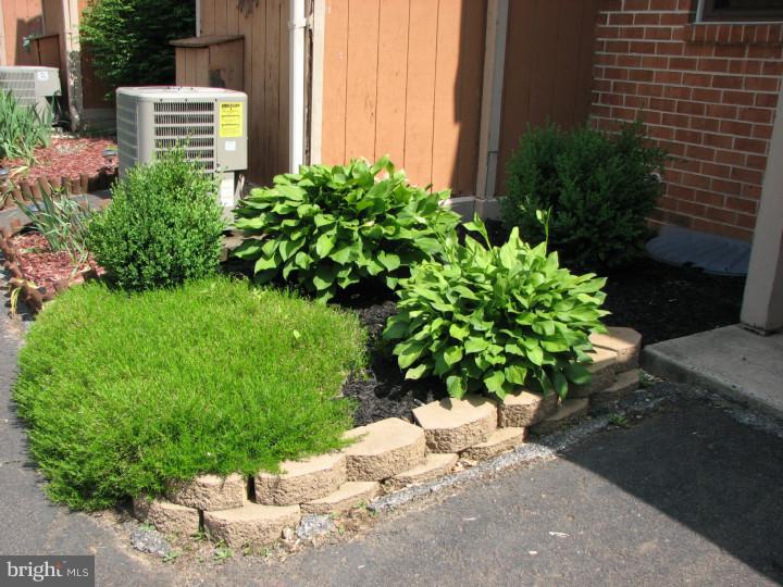 PERKIOMEN WOODS - Residential Lease