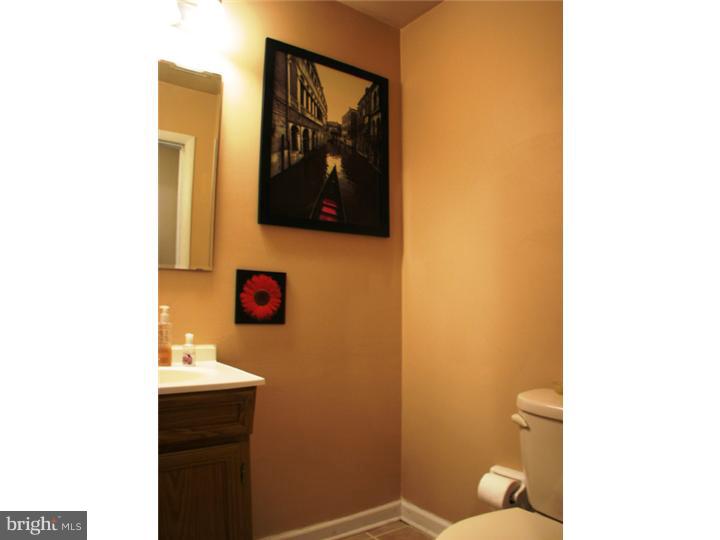 PERKIOMEN WOODS - Residential Lease