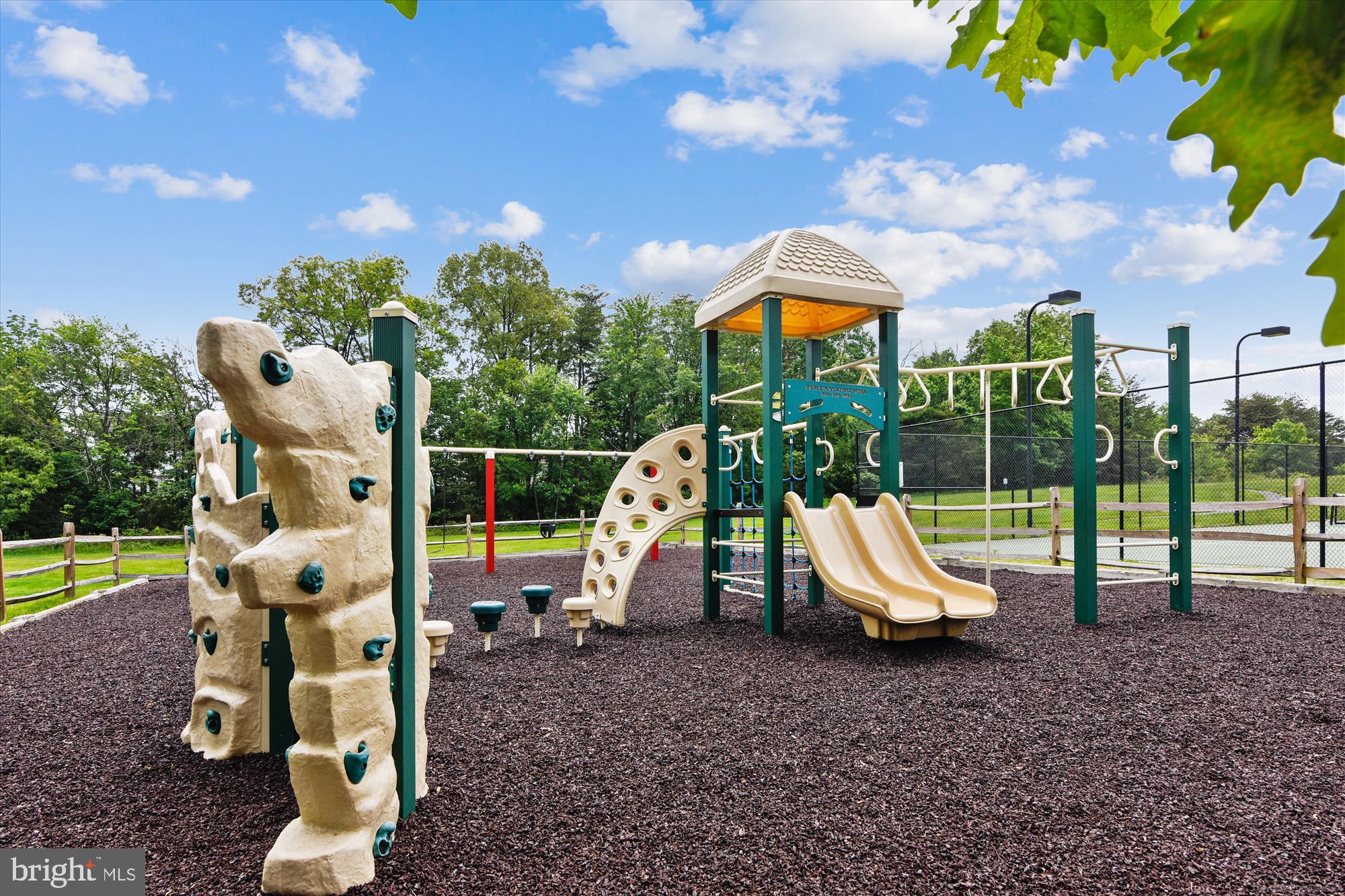 POTOMAC STATION - Residential