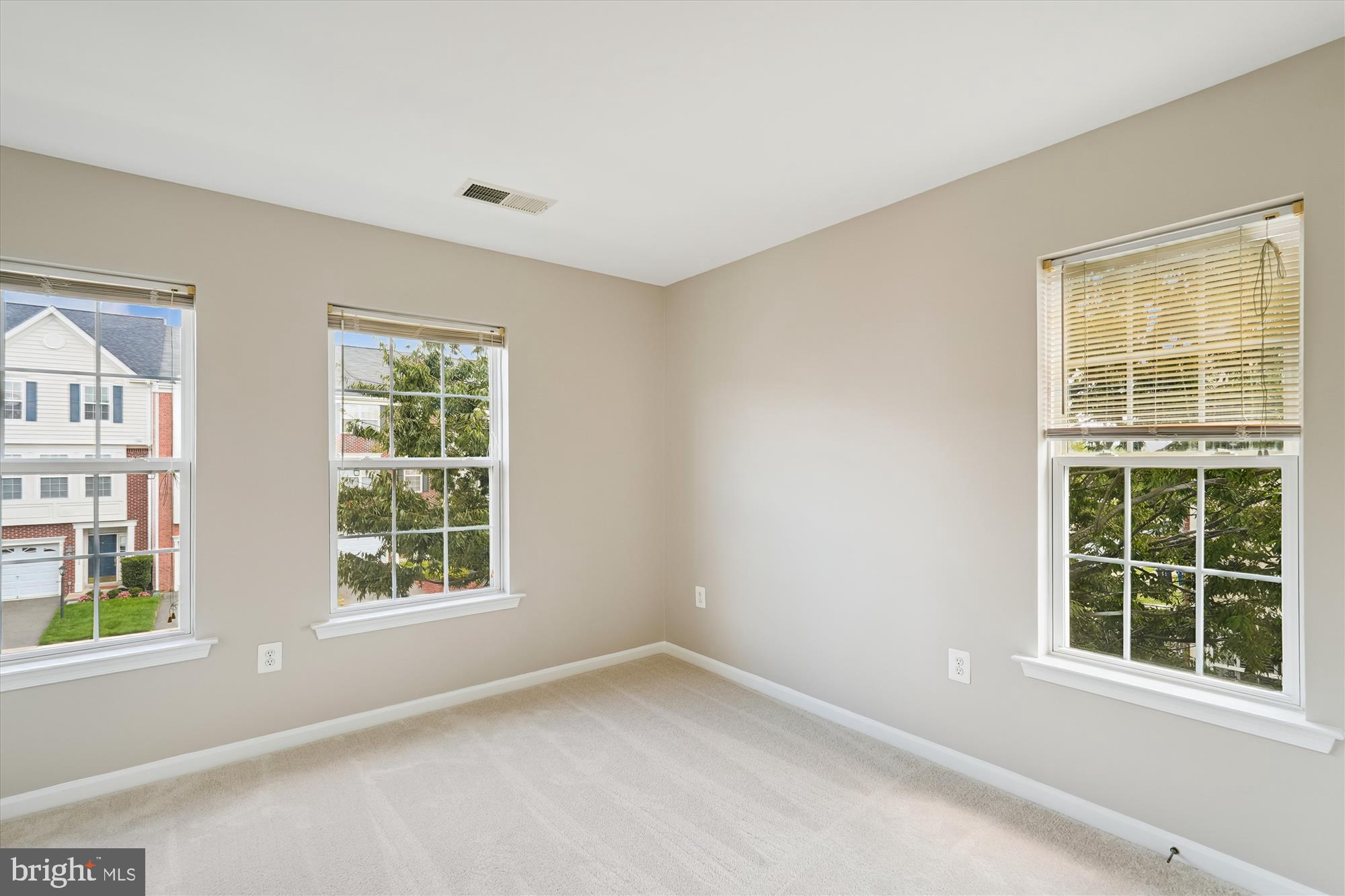 POTOMAC STATION - Residential