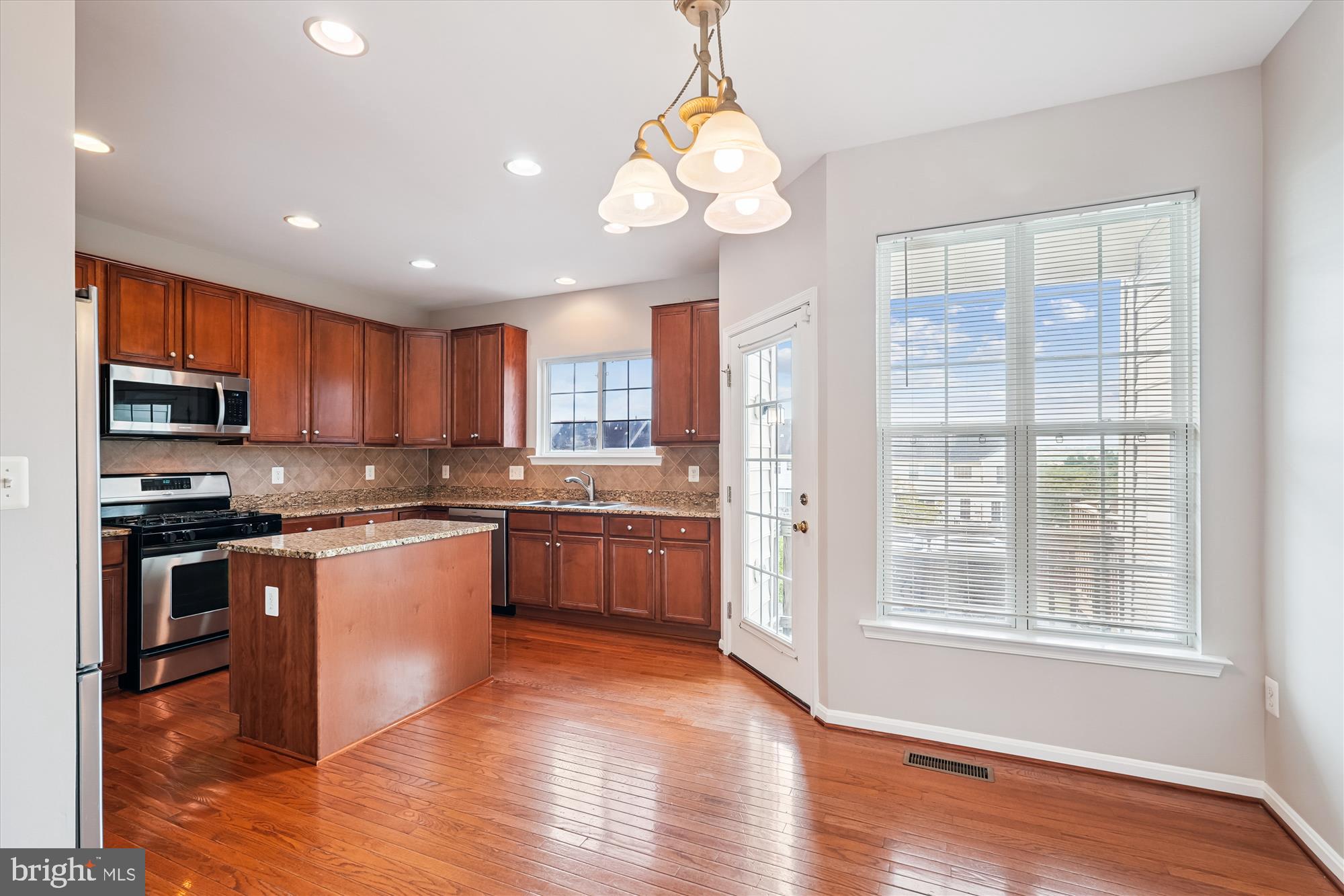 POTOMAC STATION - Residential