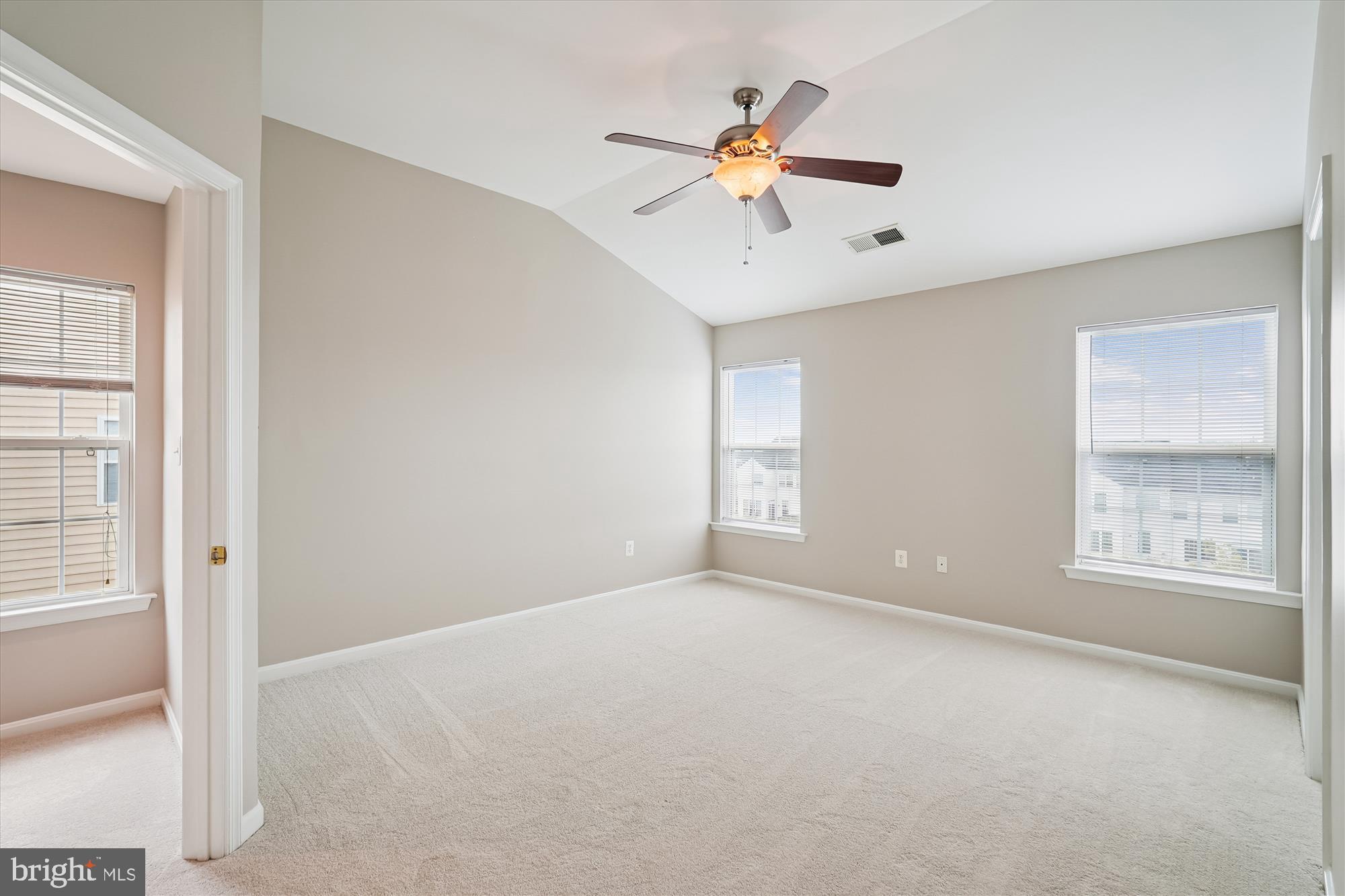 POTOMAC STATION - Residential