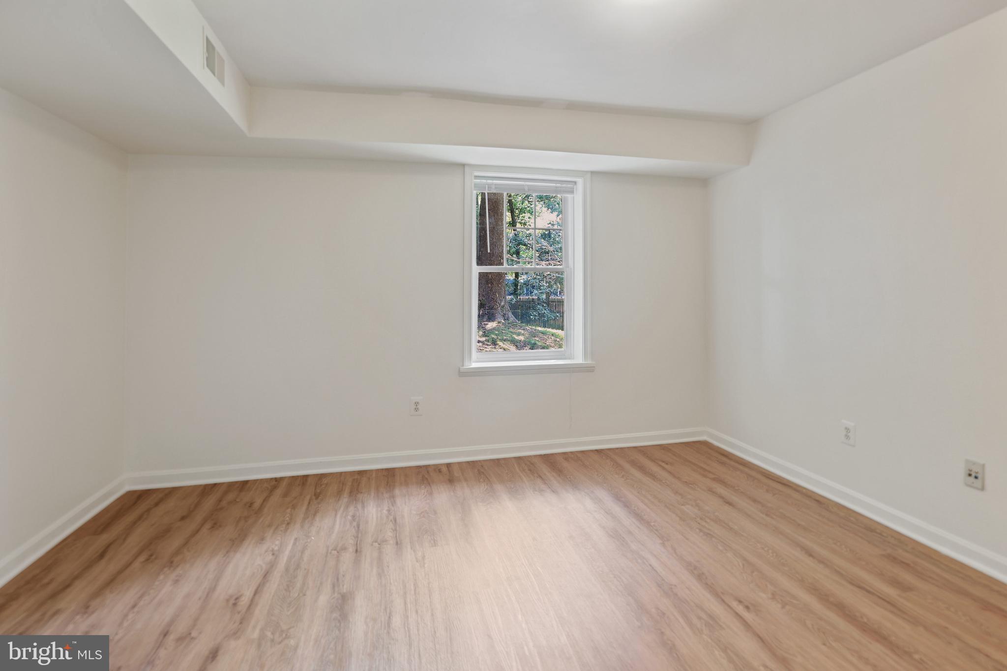 BRADDOCK FOREST - Residential Lease