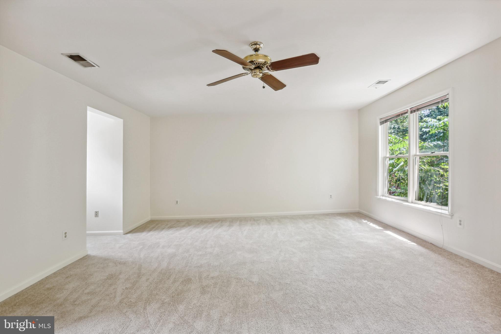 BRADDOCK FOREST - Residential Lease