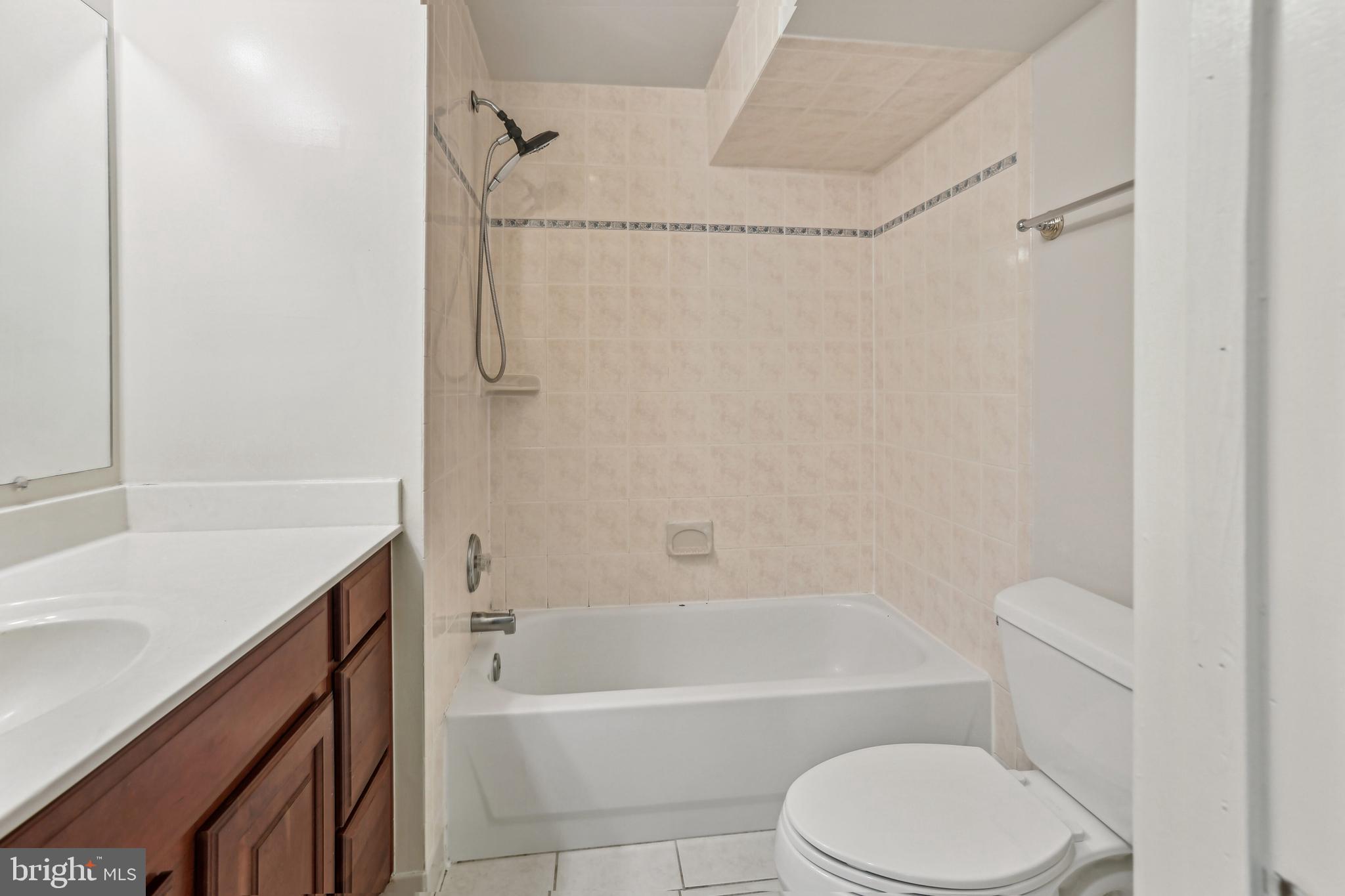 BRADDOCK FOREST - Residential Lease