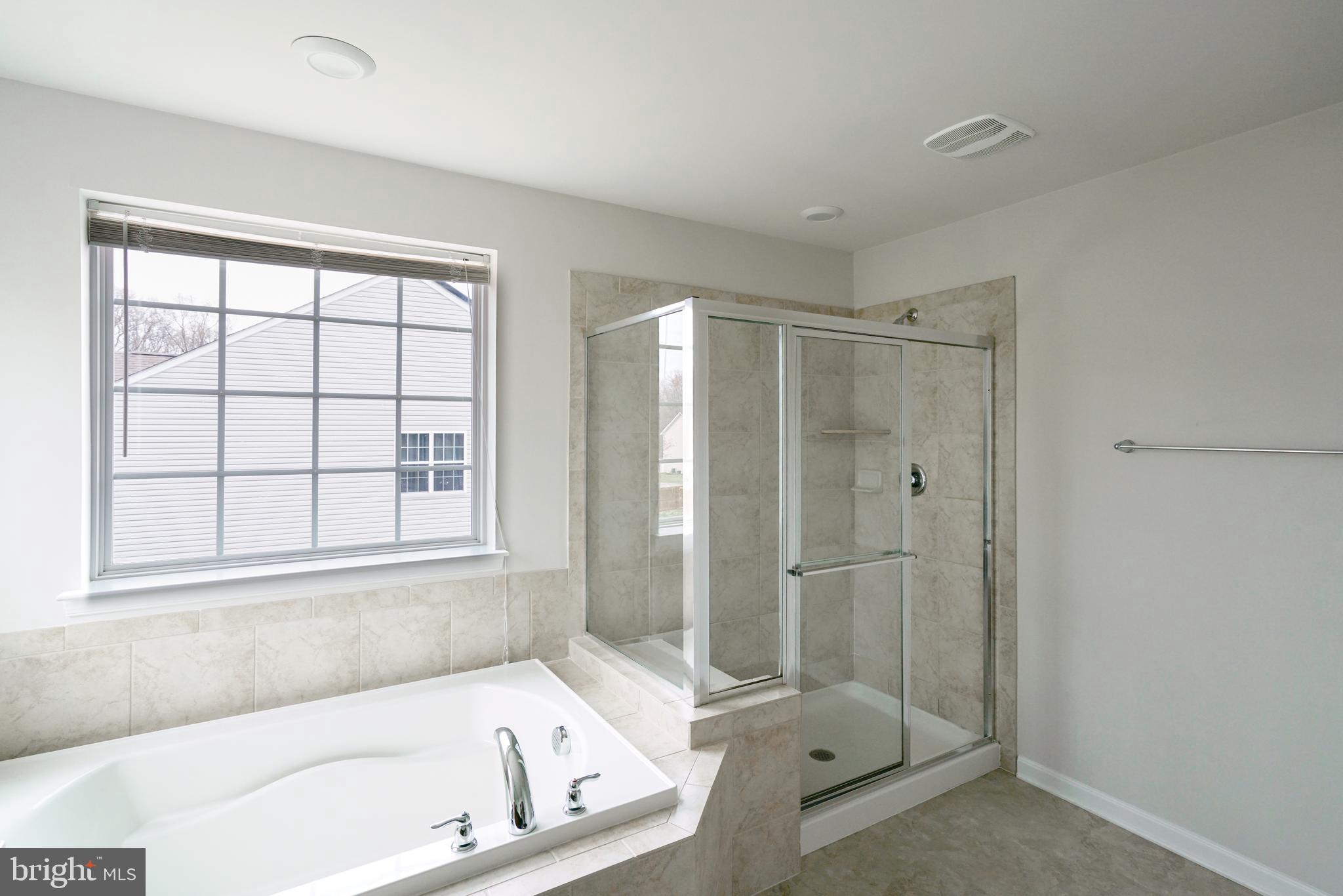 BROAD CREEK HOLLOW - Residential