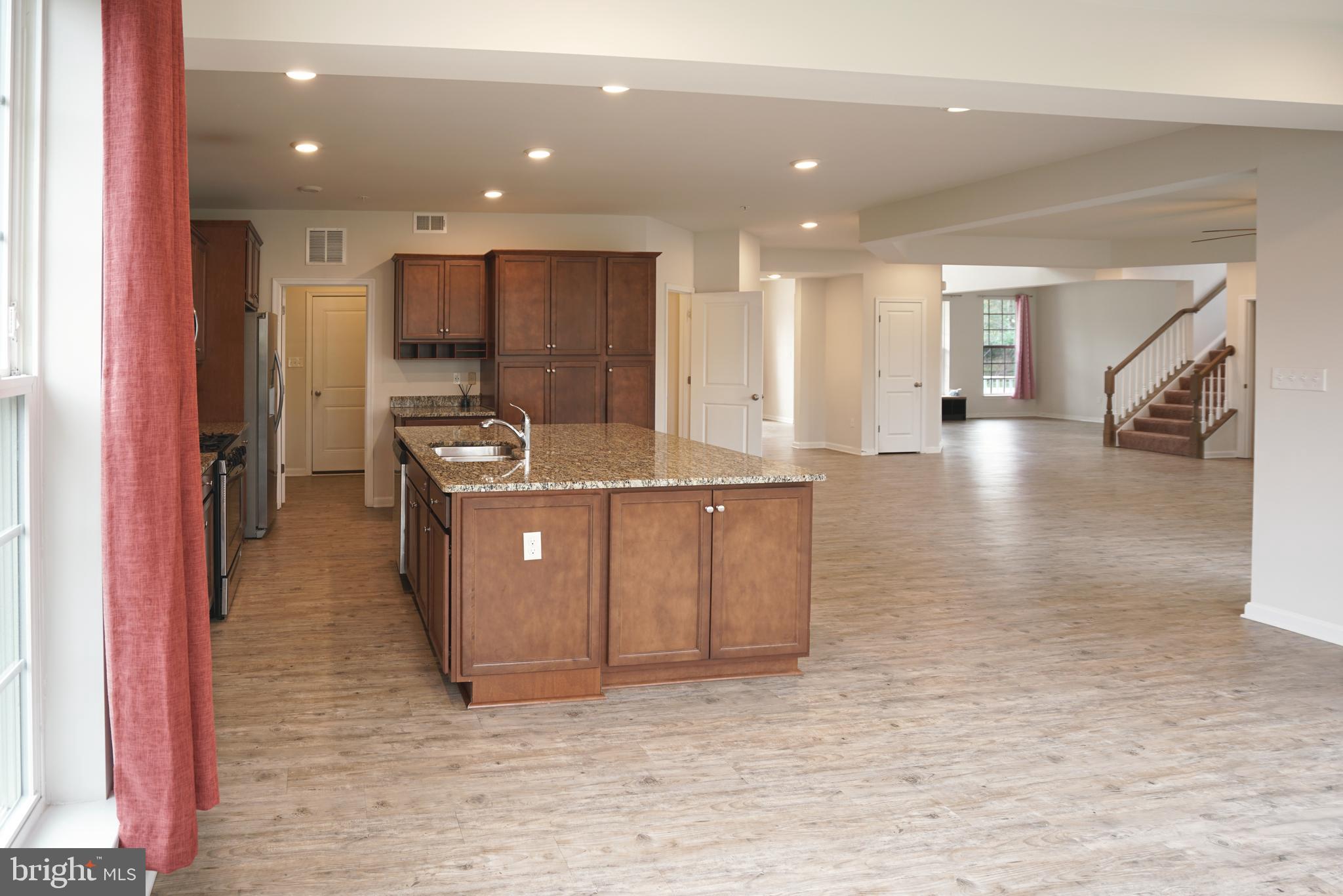 BROAD CREEK HOLLOW - Residential