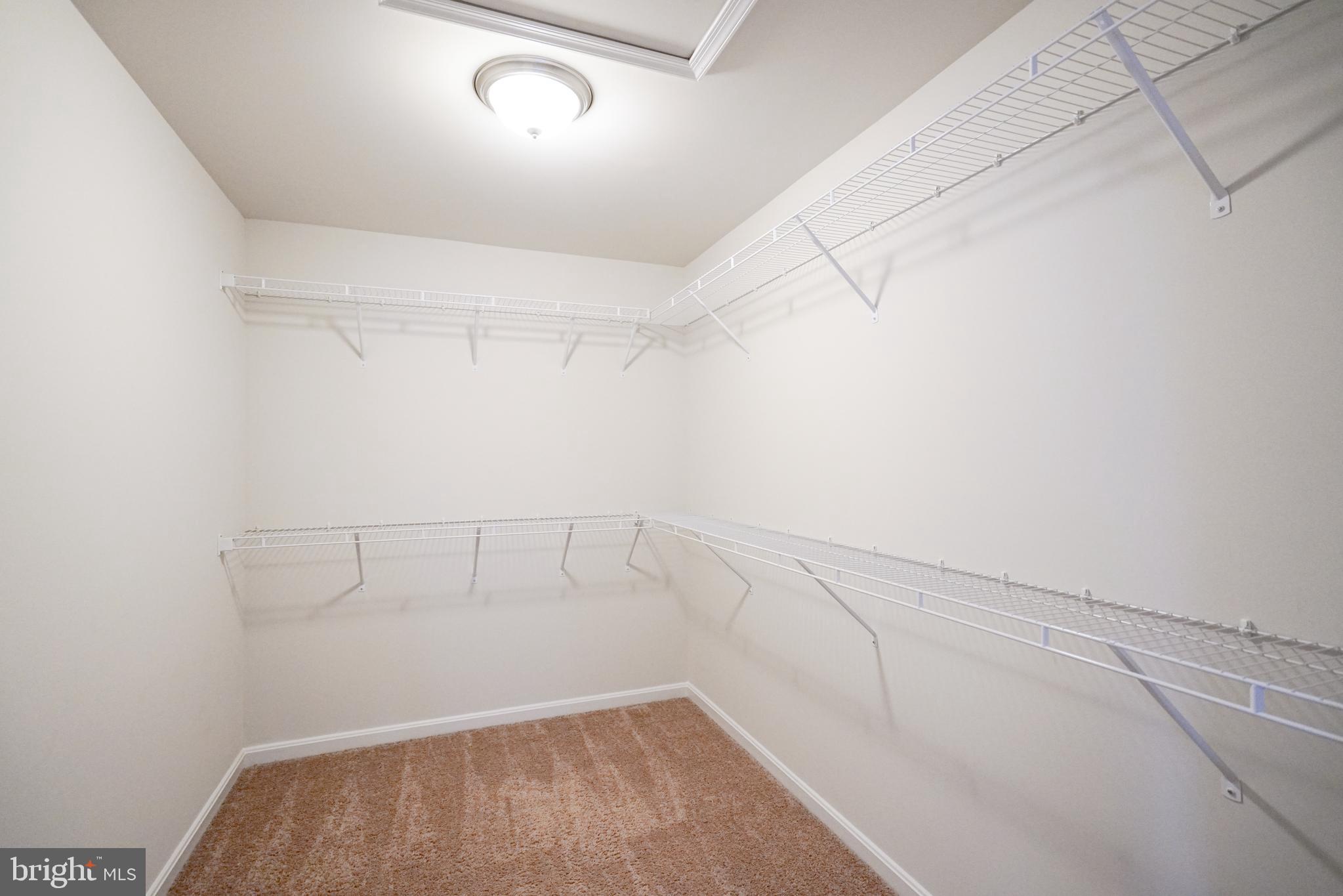 BROAD CREEK HOLLOW - Residential