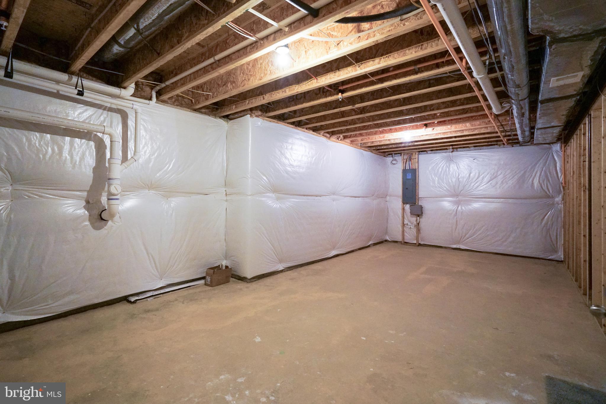 BROAD CREEK HOLLOW - Residential