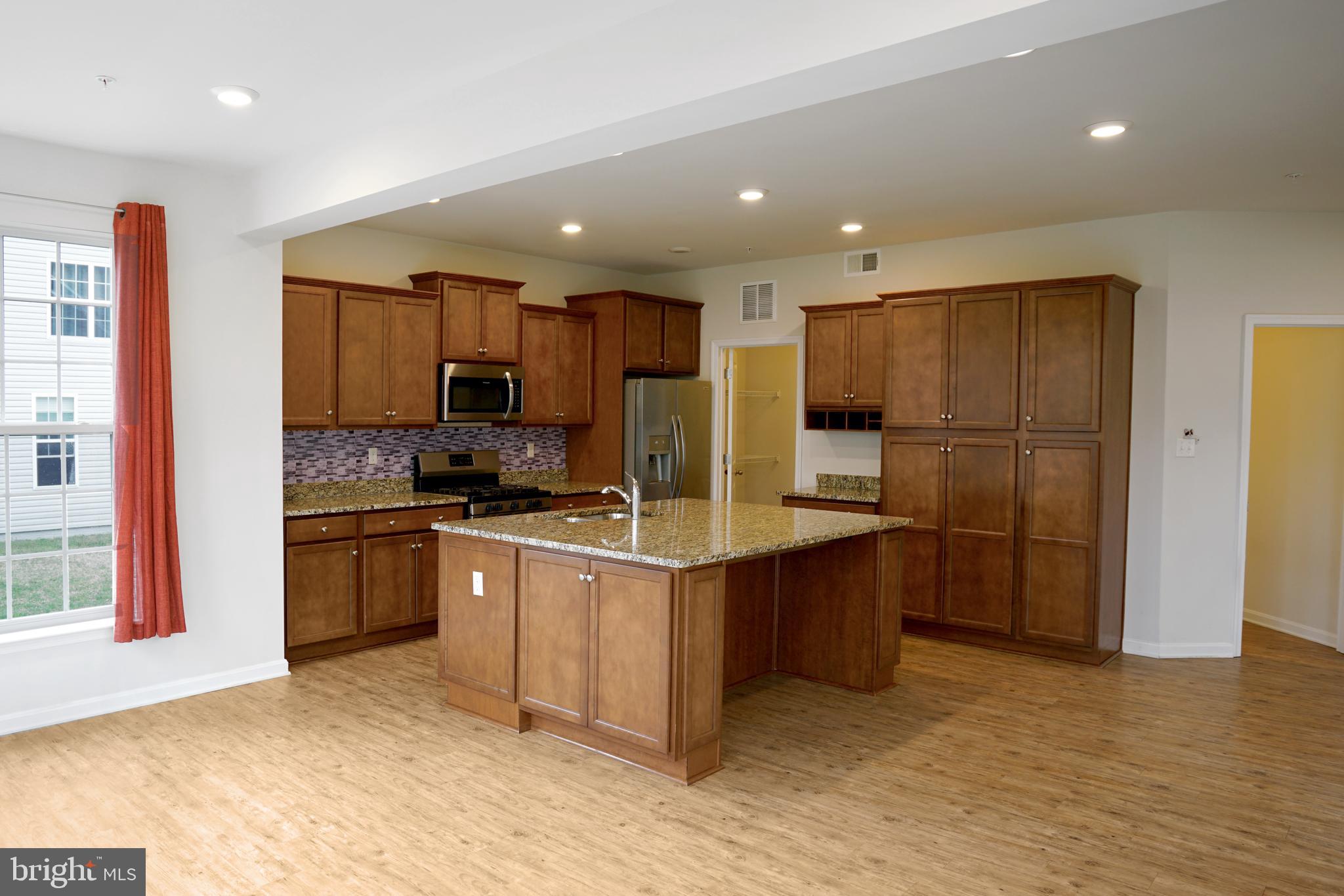 BROAD CREEK HOLLOW - Residential