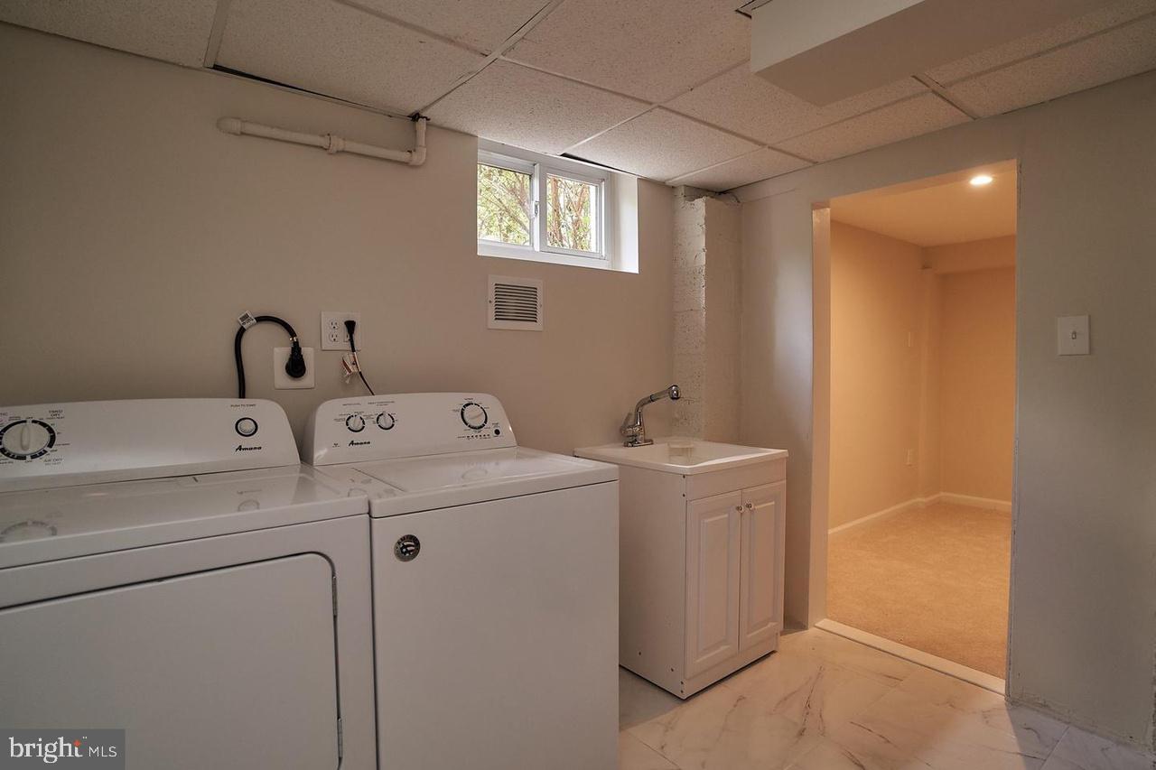 BARCROFT HILLS - Residential Lease