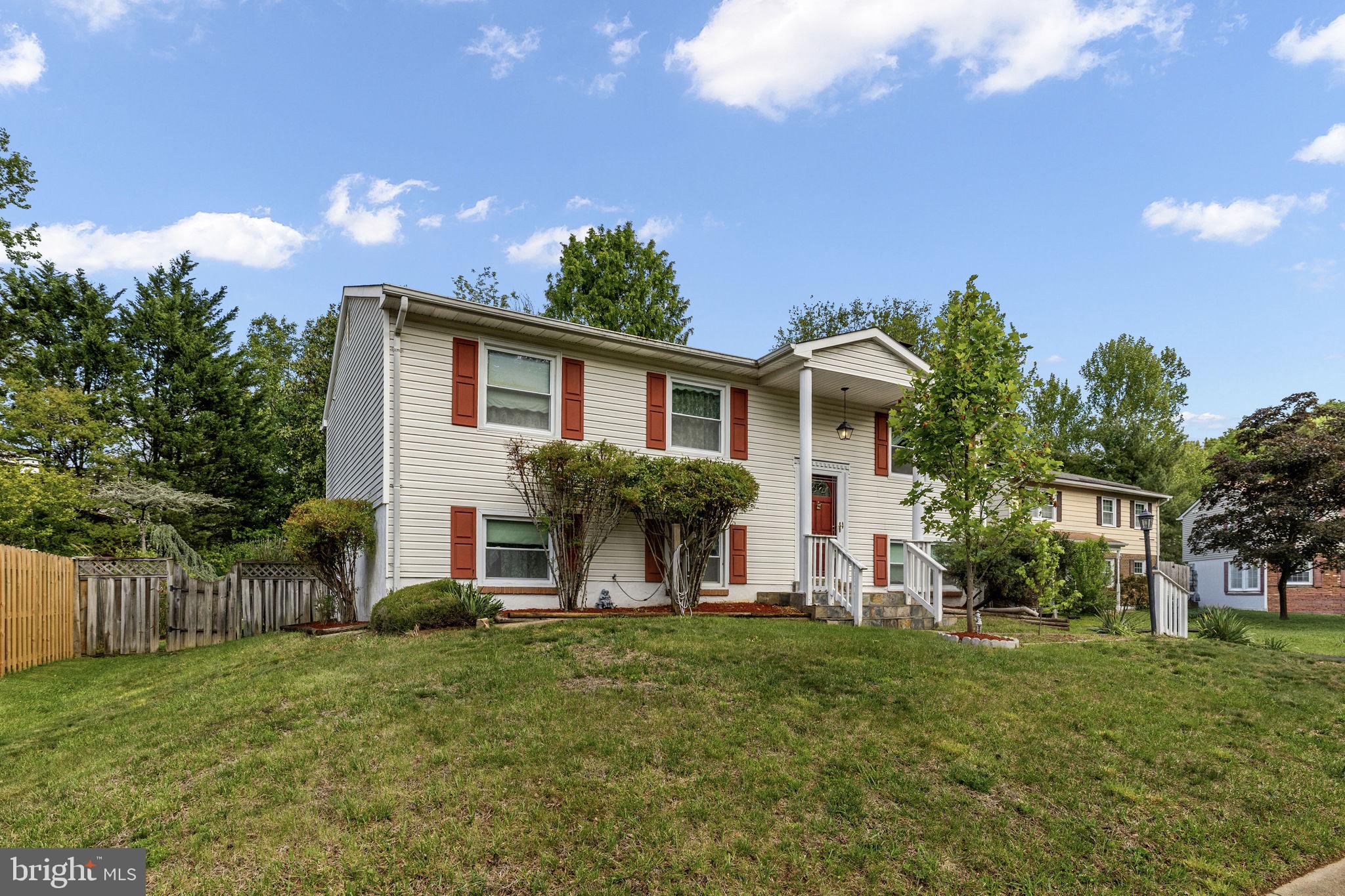 5236 MIDWAY COURT