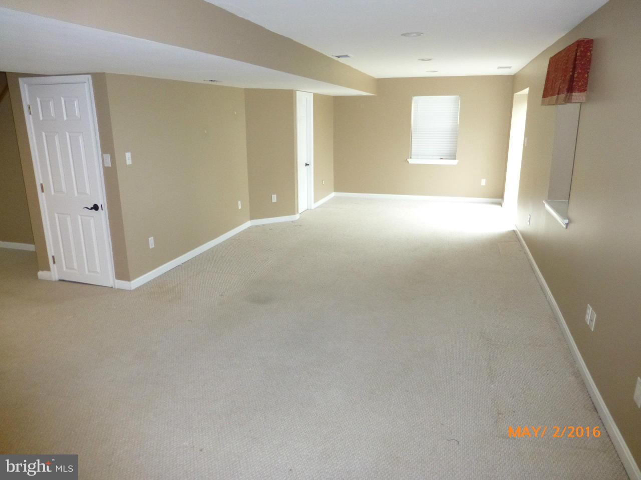 HOLLIFIELD - Residential