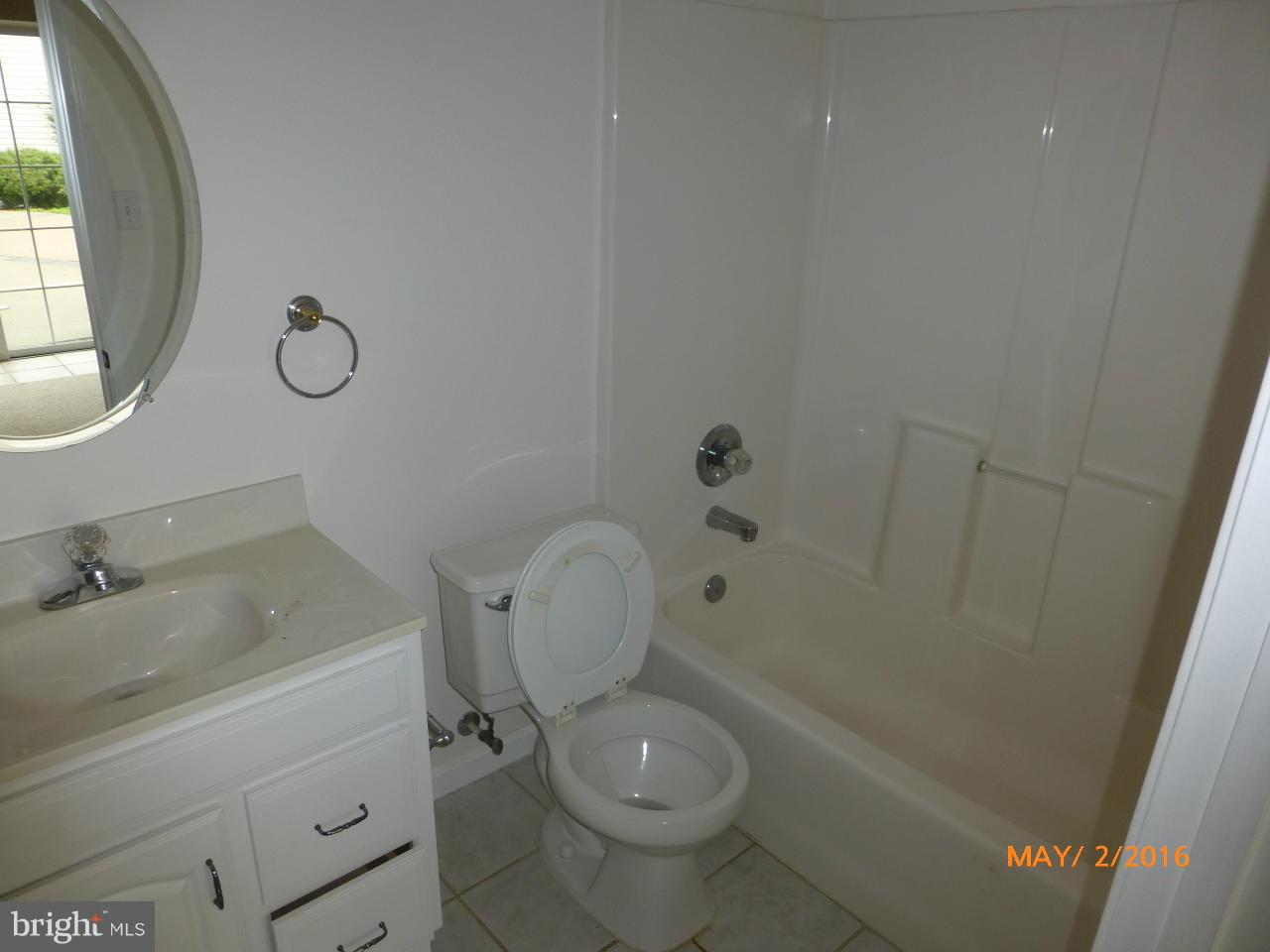 HOLLIFIELD - Residential