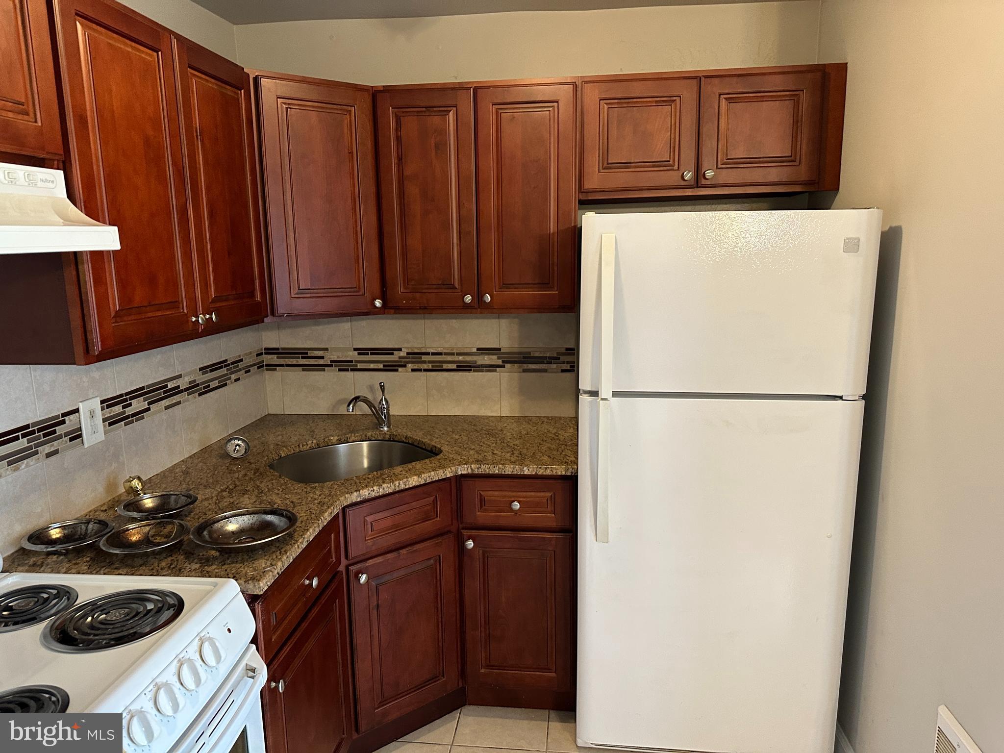 OGONTZ - Residential Lease