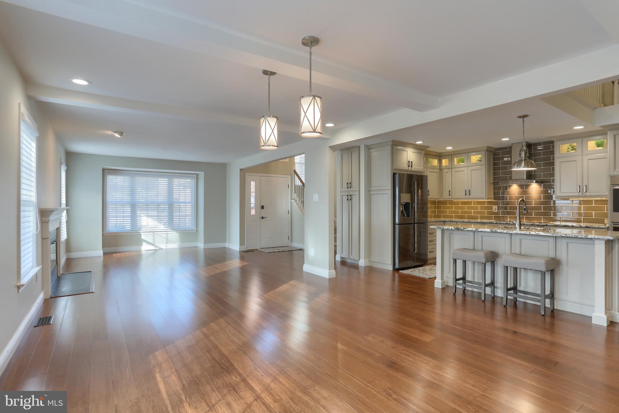 CAMBRIDGE COMMONS - Residential