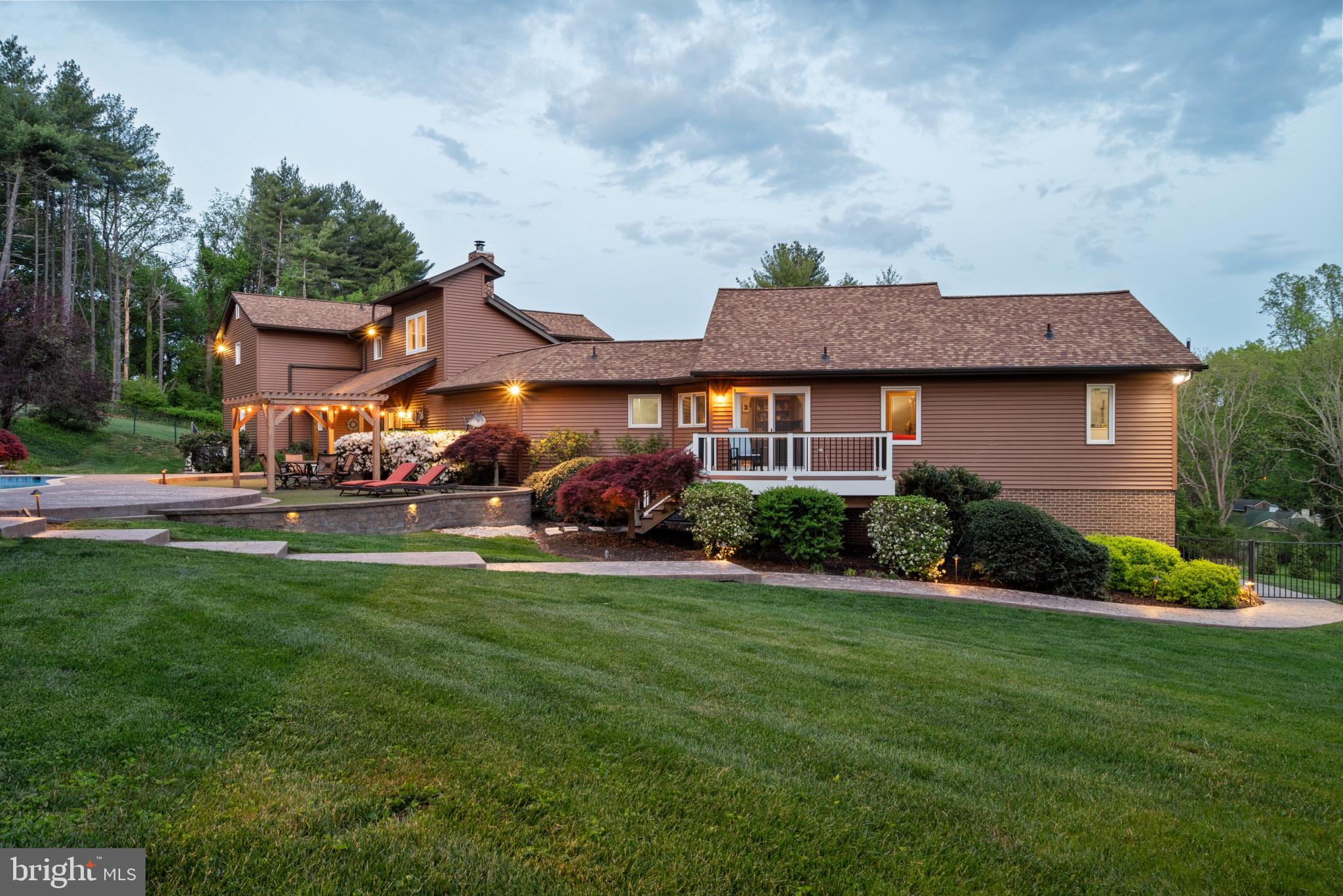 BUCKHORN - Residential