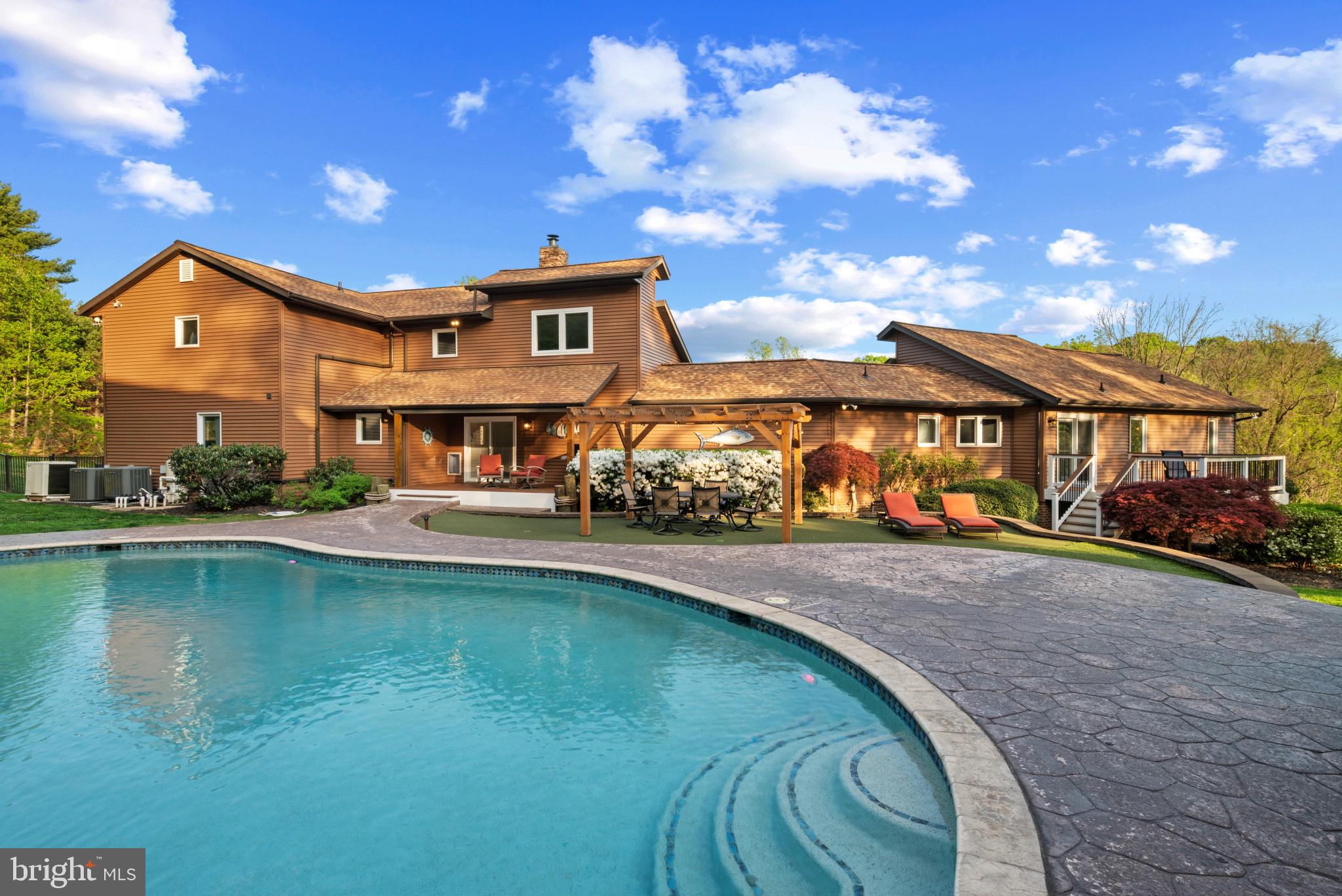 BUCKHORN - Residential