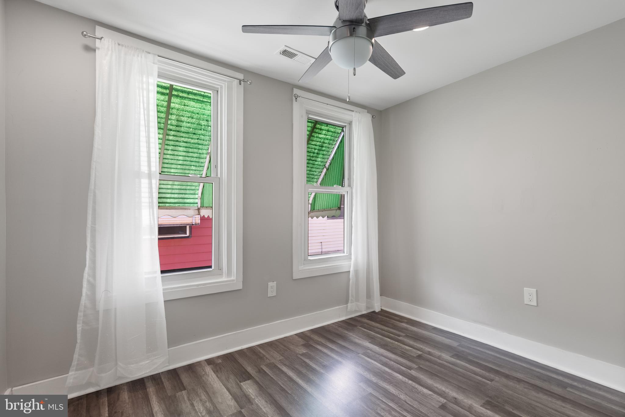 PHILADELPHIA (SOUTH) - Residential