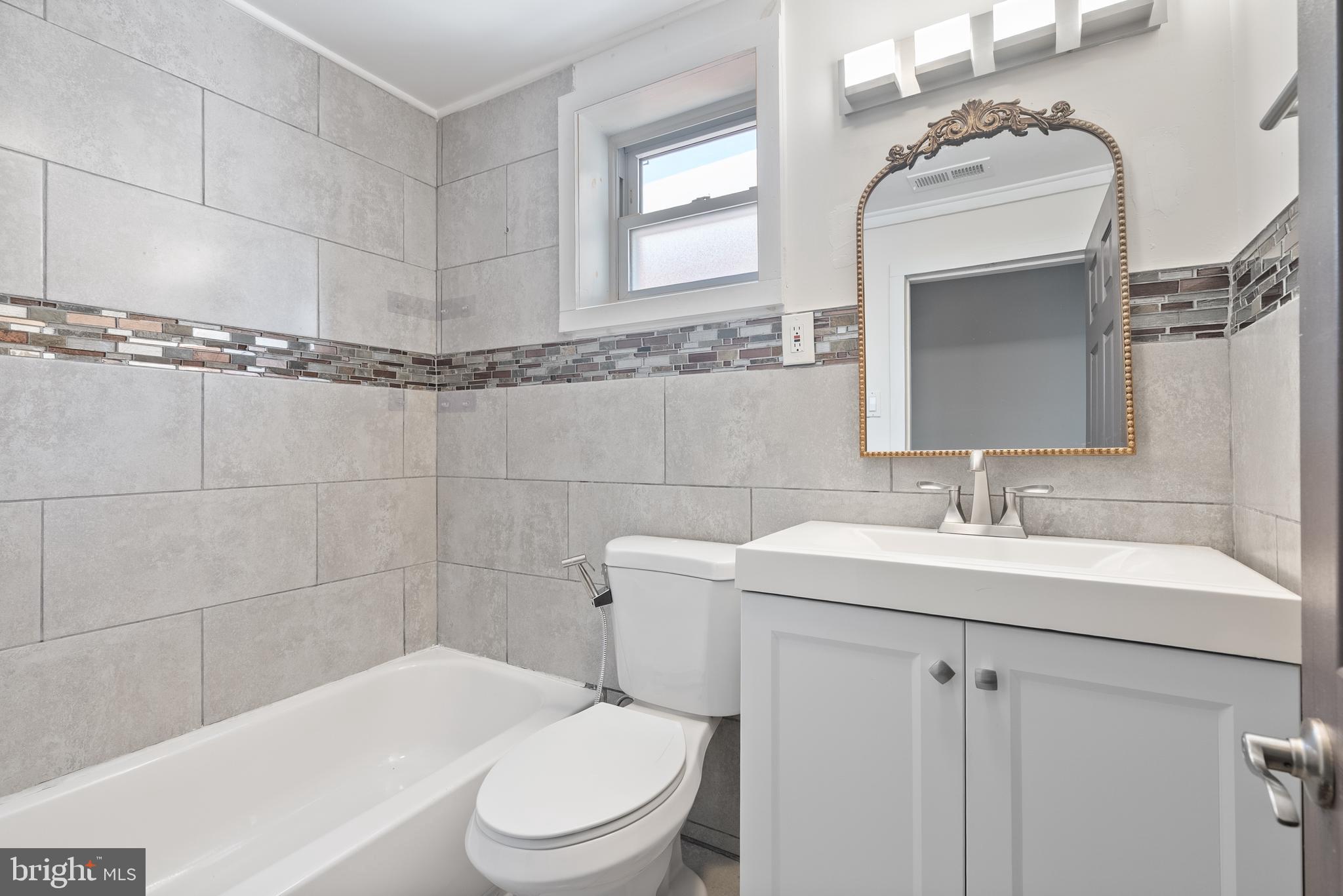 PHILADELPHIA (SOUTH) - Residential