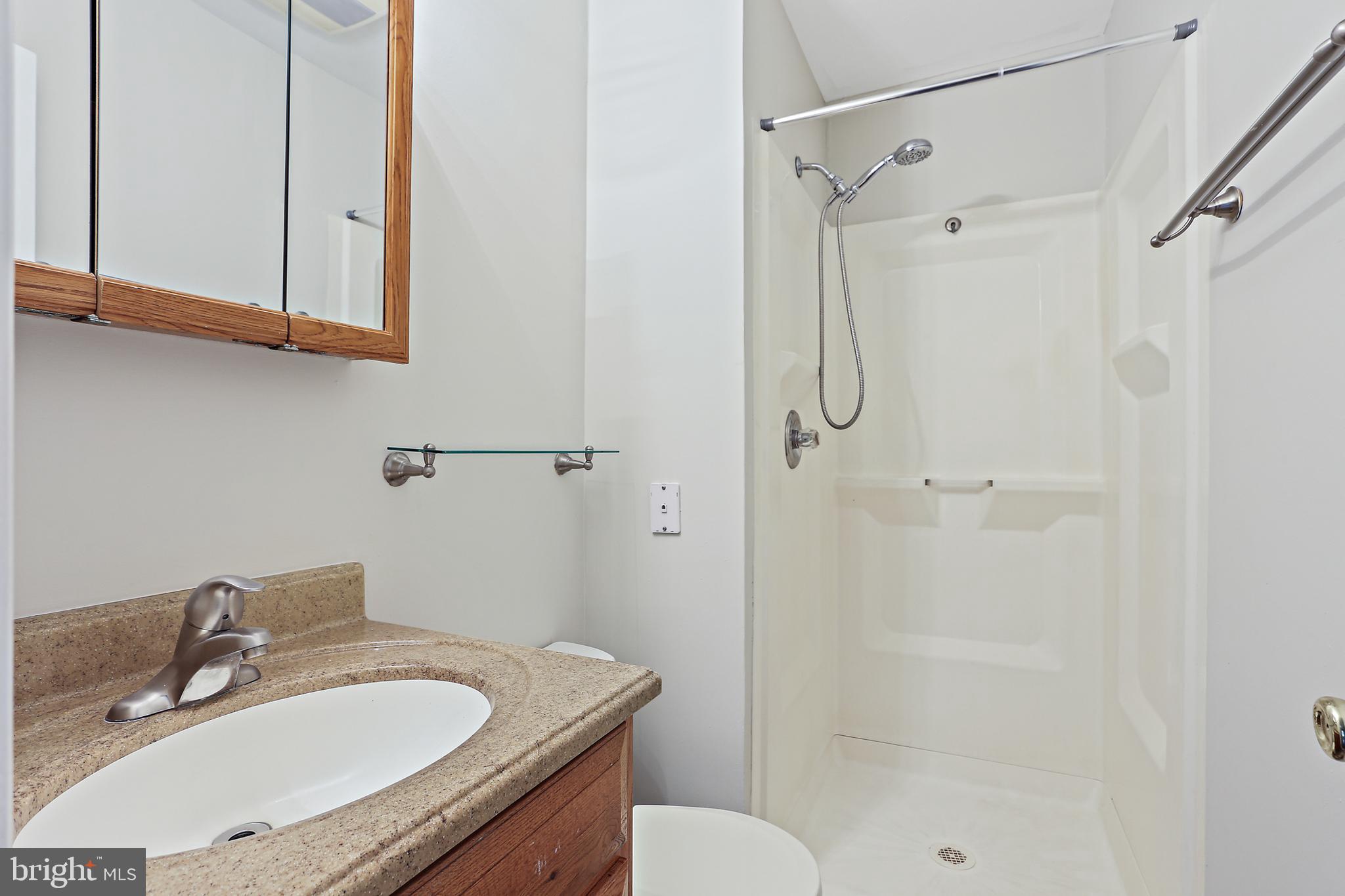 GREENCASTLE MANOR - Residential Lease