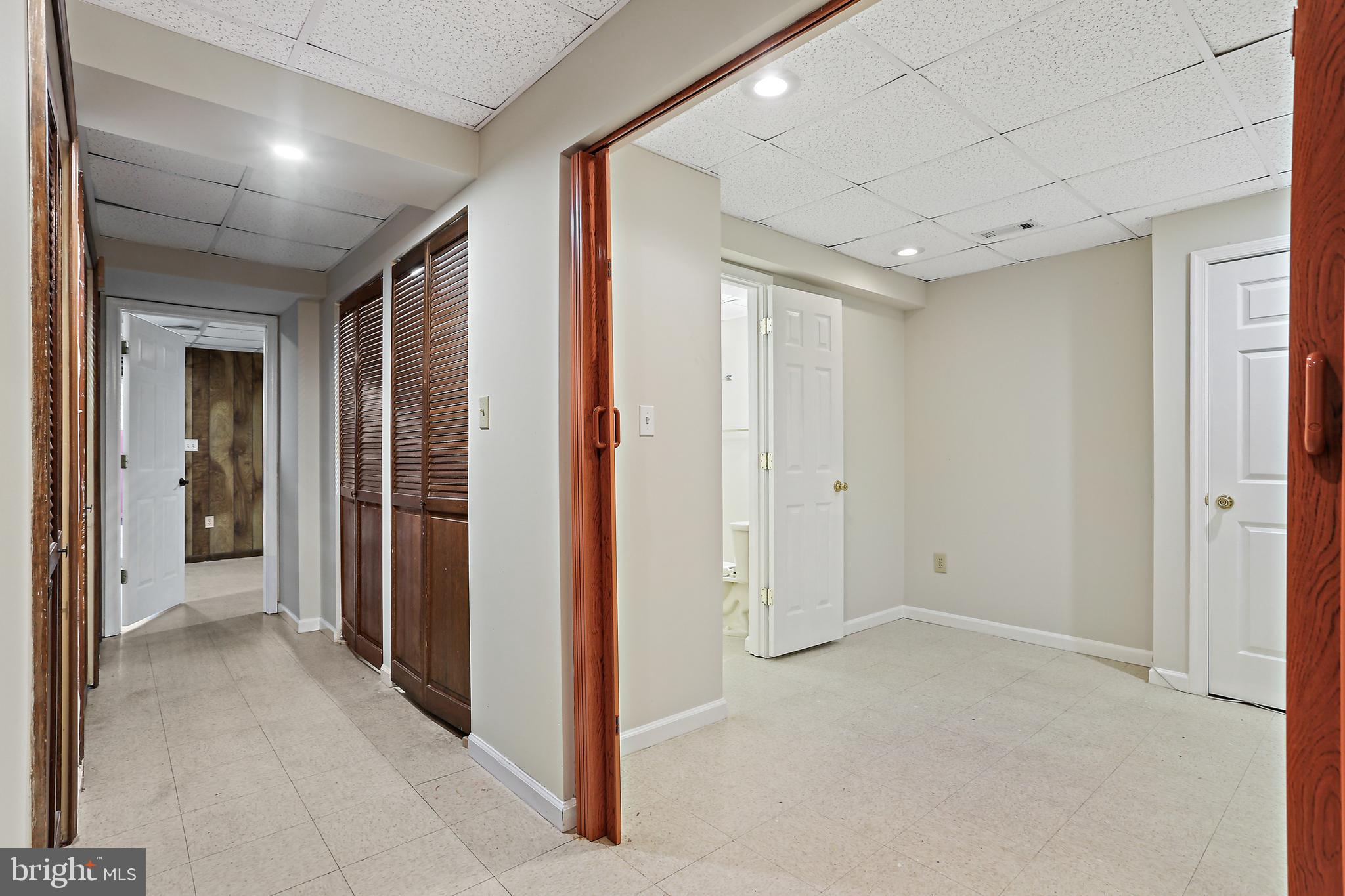 GREENCASTLE MANOR - Residential Lease