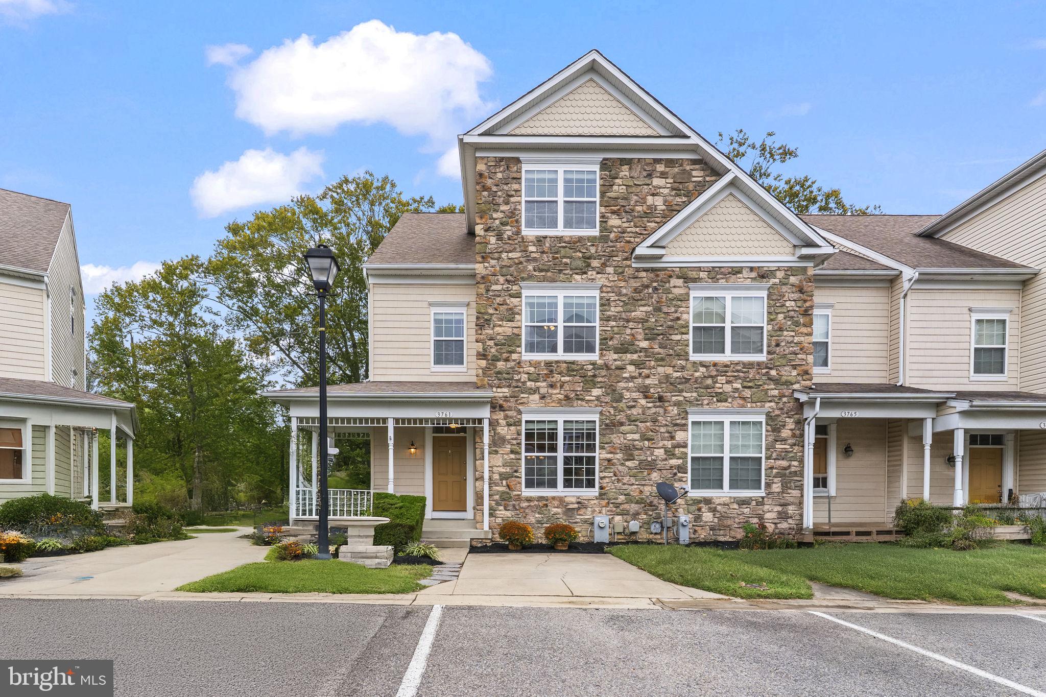 SAN FRANCISCO BY THE BAY - Residential