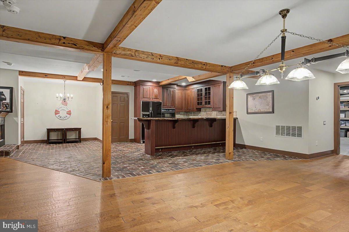 STONEY RUN - Residential