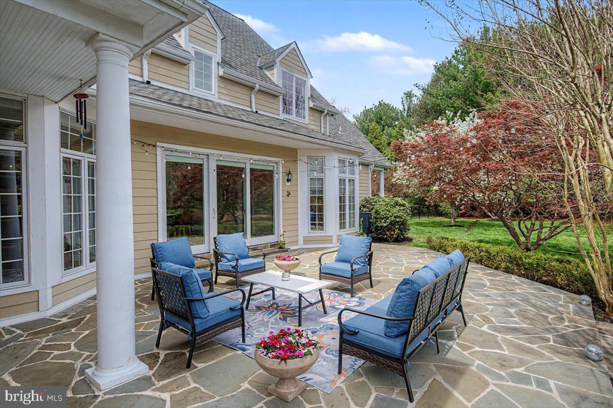 STONEY RUN - Residential