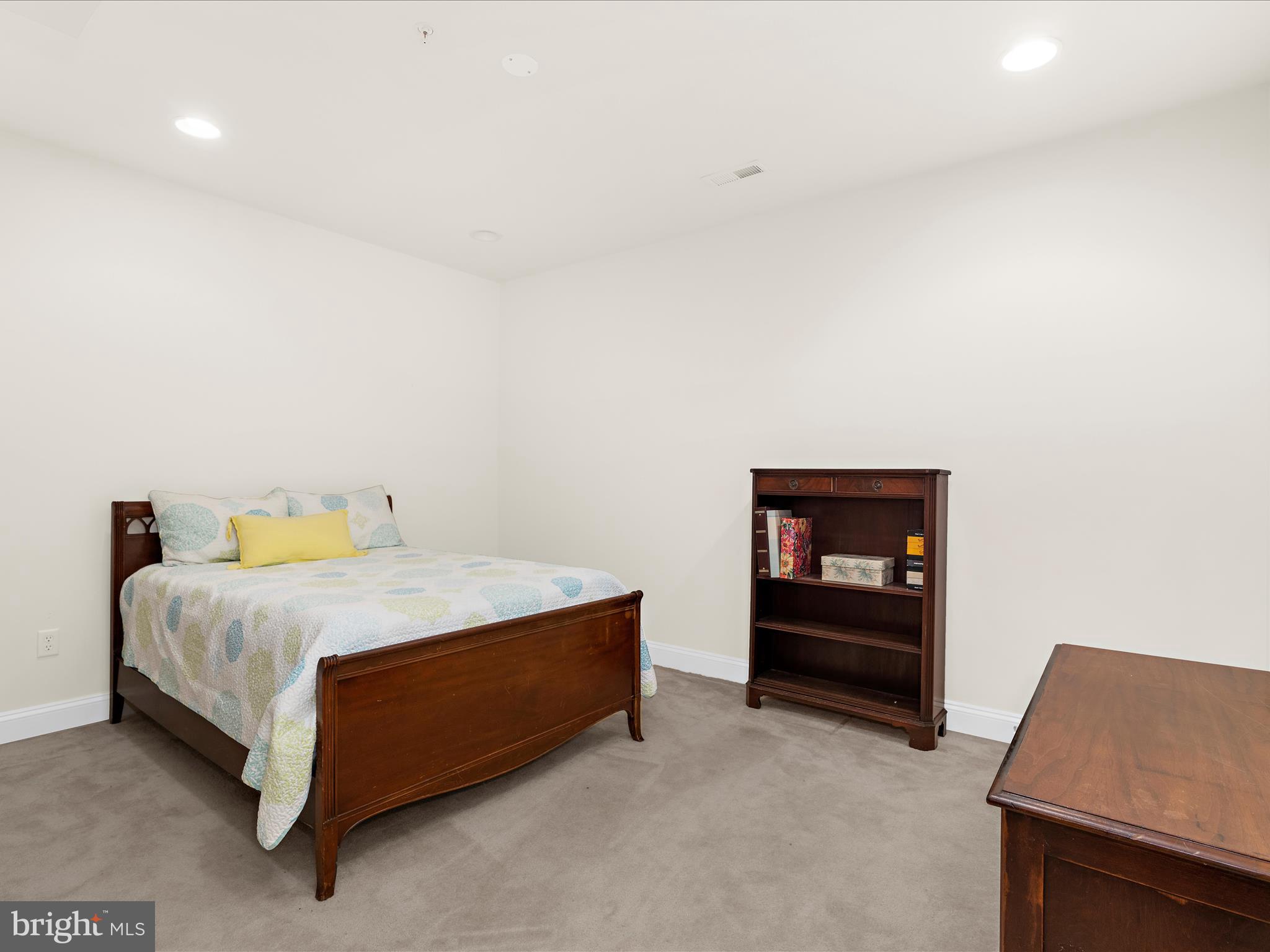 PINEY ORCHARD - Residential