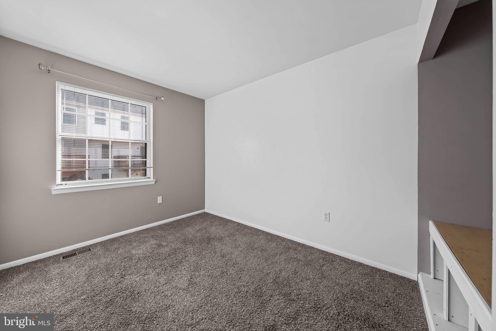 MOUNTAIN VILLAGE - Residential