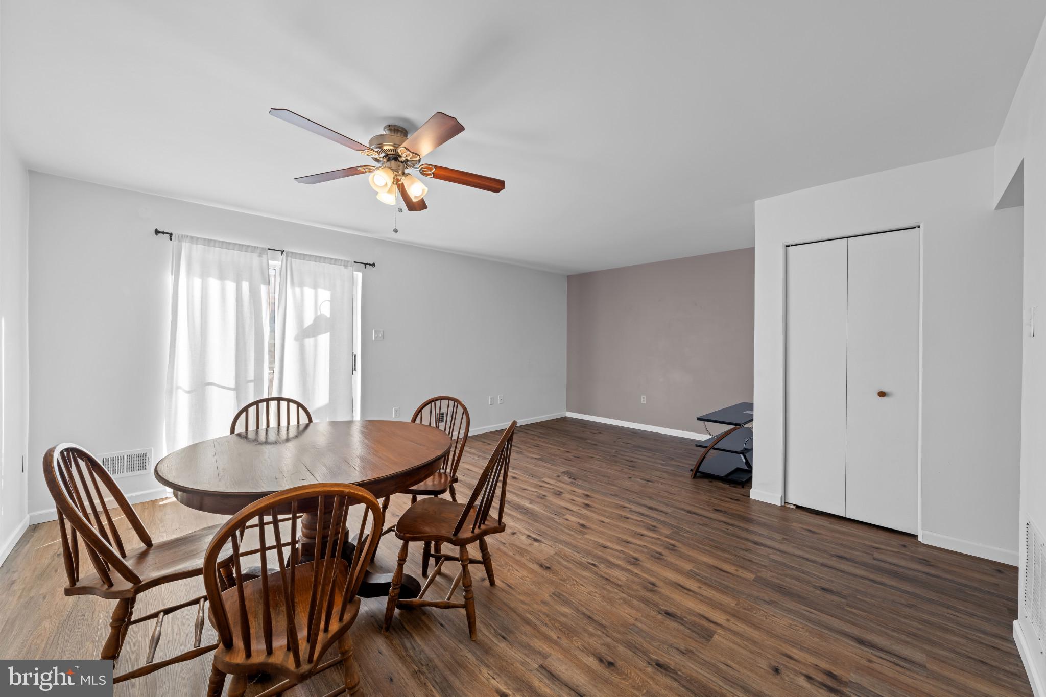 MOUNTAIN VILLAGE - Residential