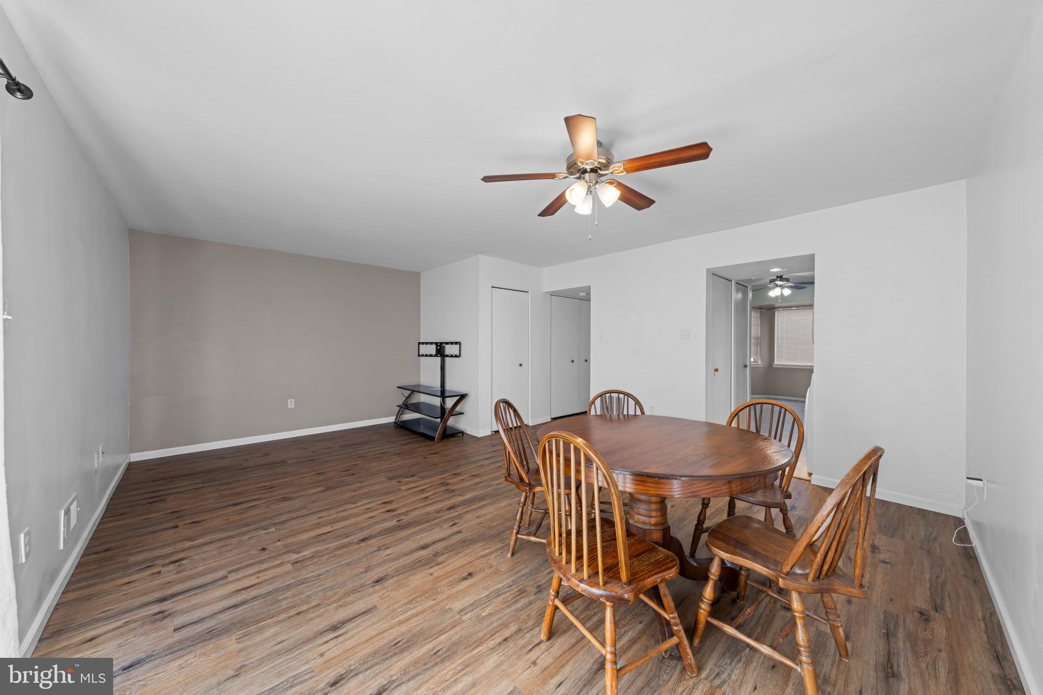 MOUNTAIN VILLAGE - Residential