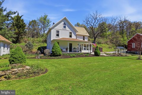 Photo of 1689 Tolna Junction Lane, NEW FREEDOM, PA 17349 (MLS # PAYK2102438)