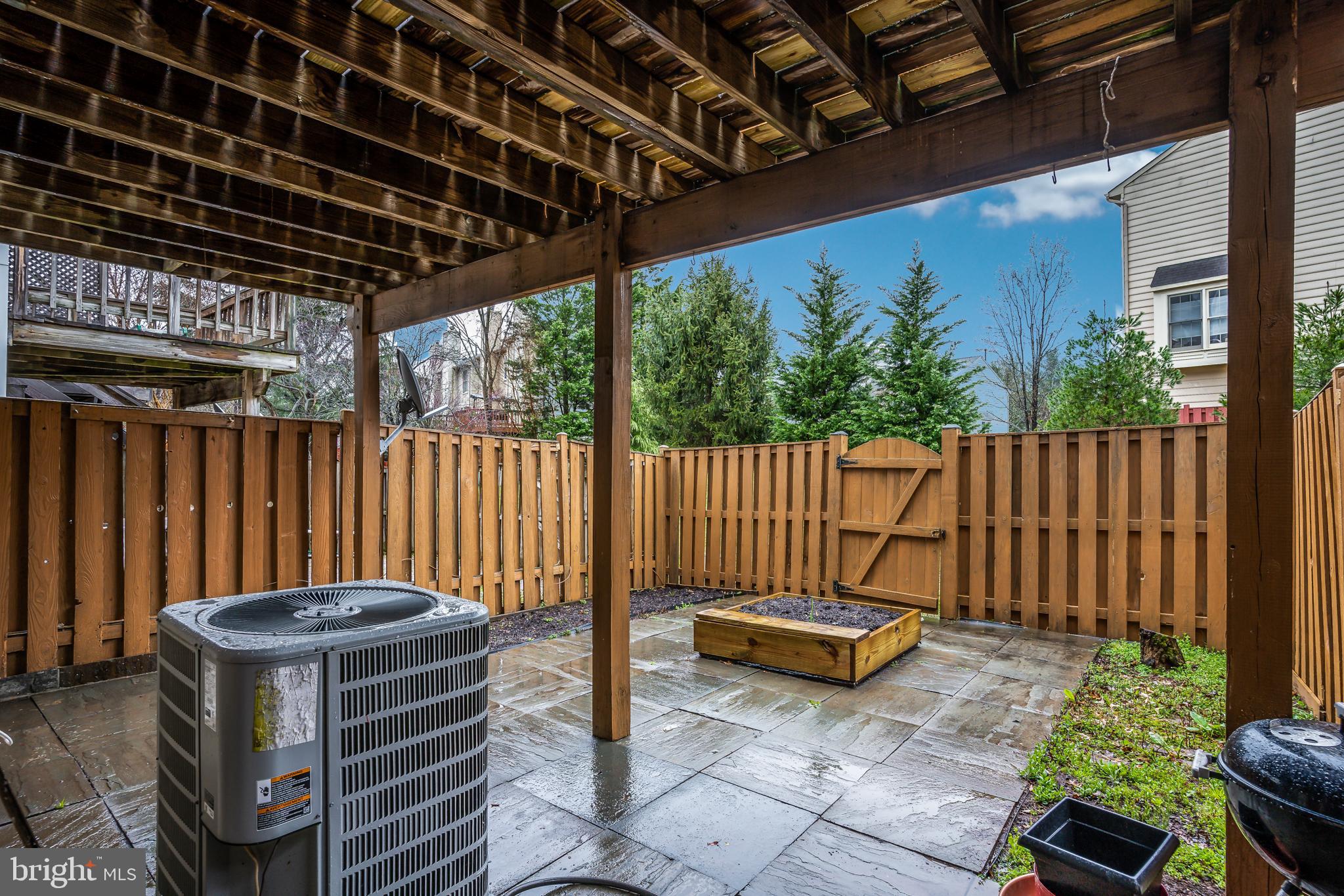 FOX CREEK - Residential