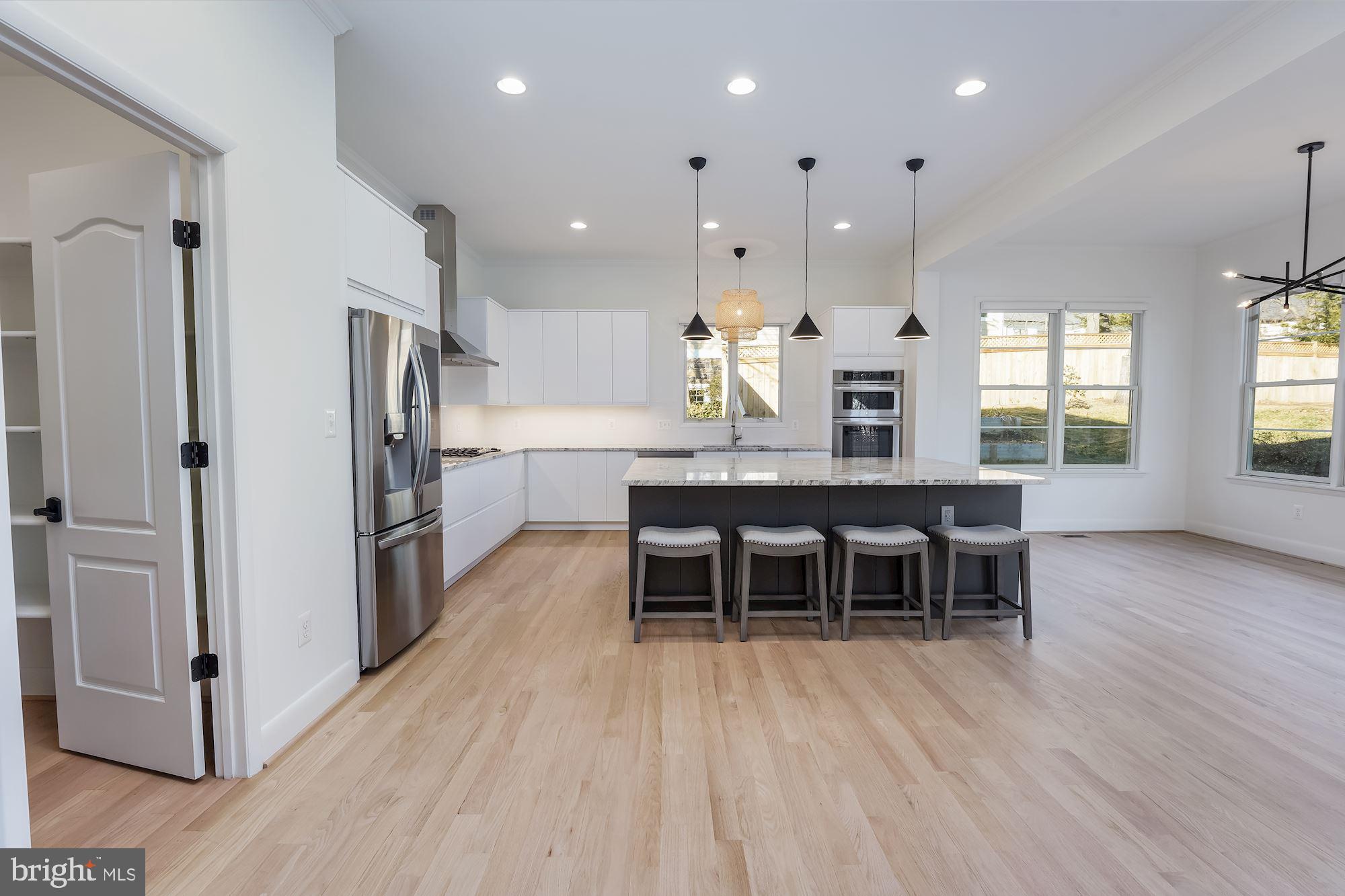 SALONA VILLAGE - Residential