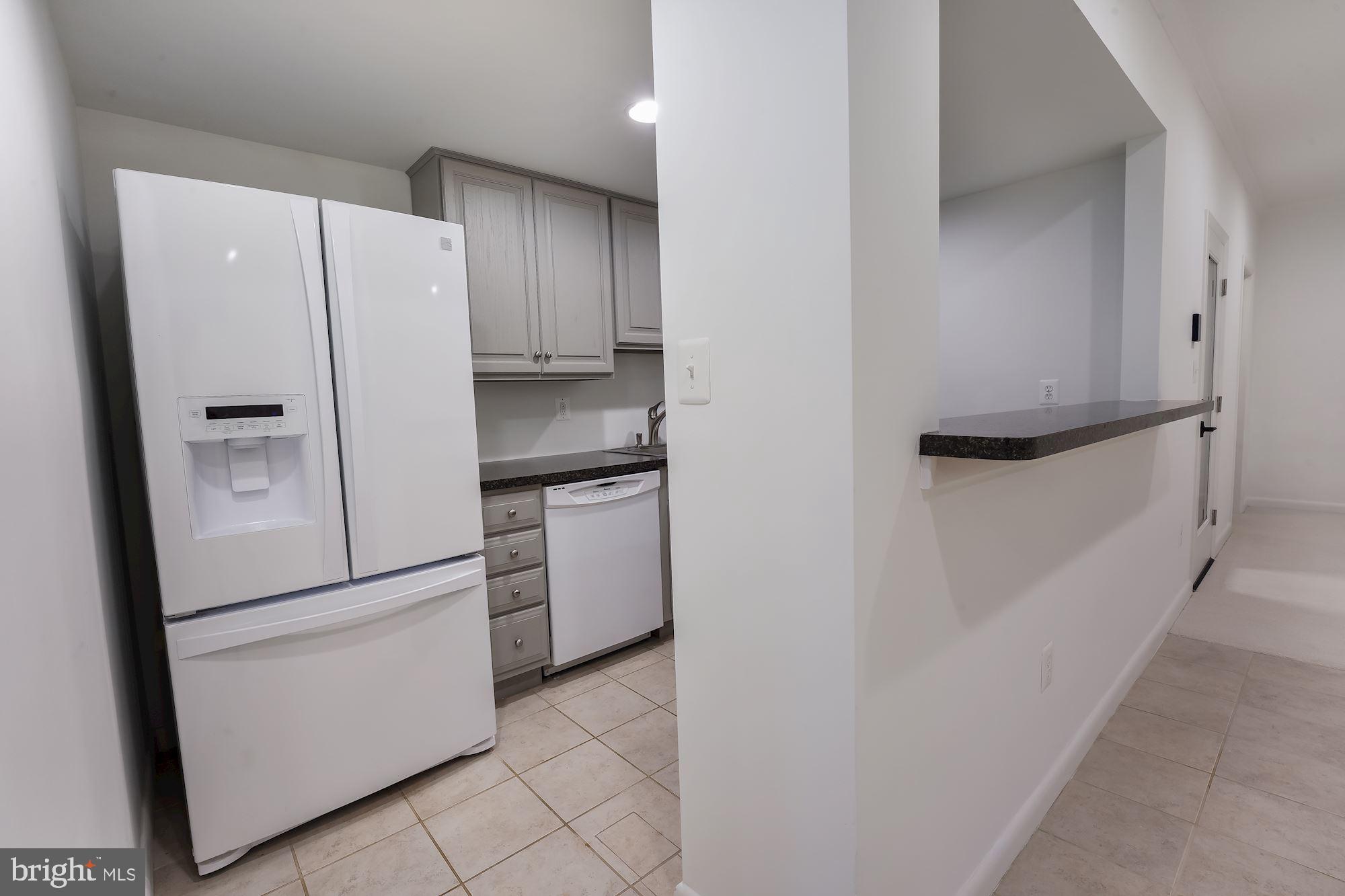 SALONA VILLAGE - Residential