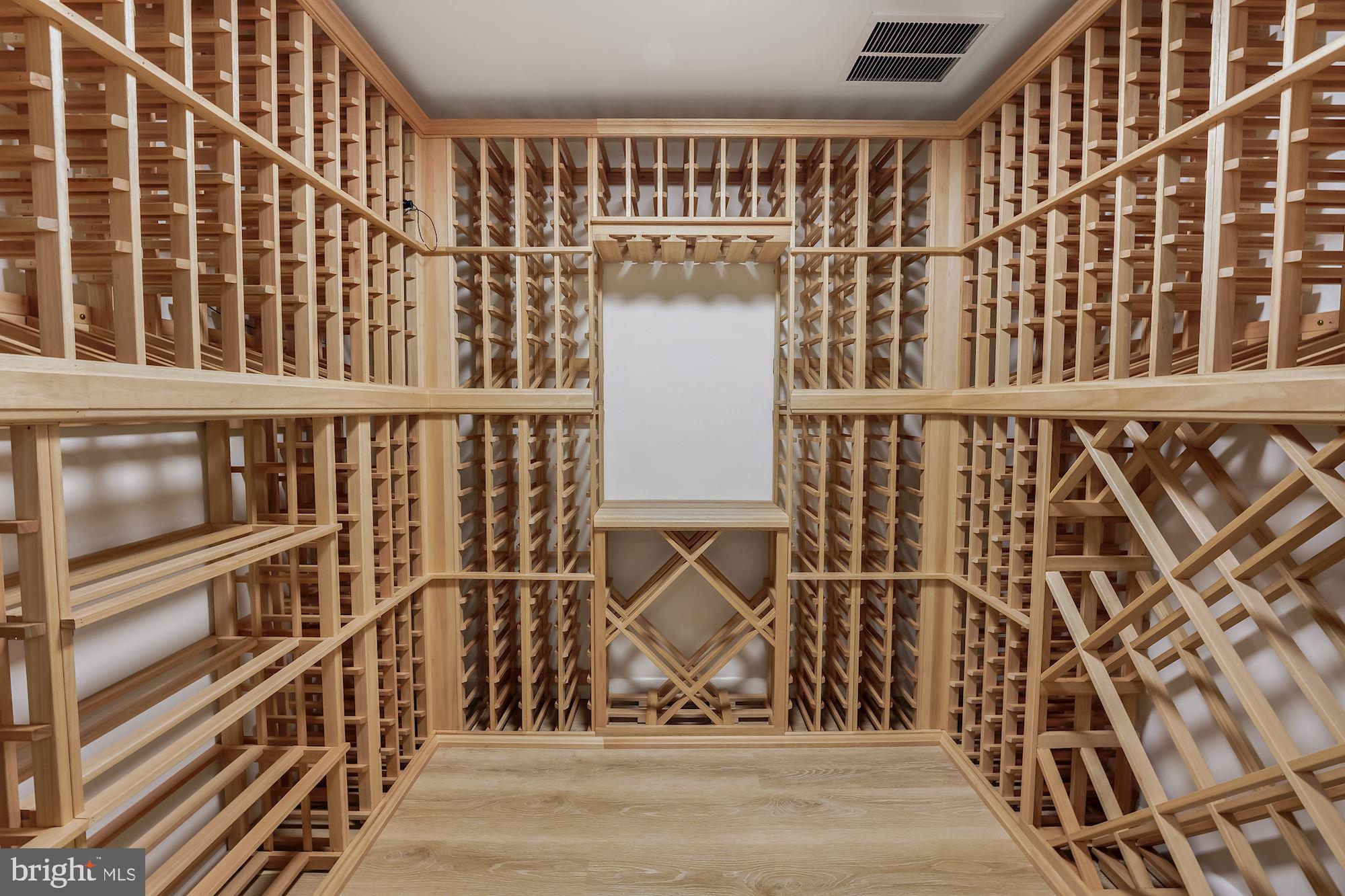 SALONA VILLAGE - Residential