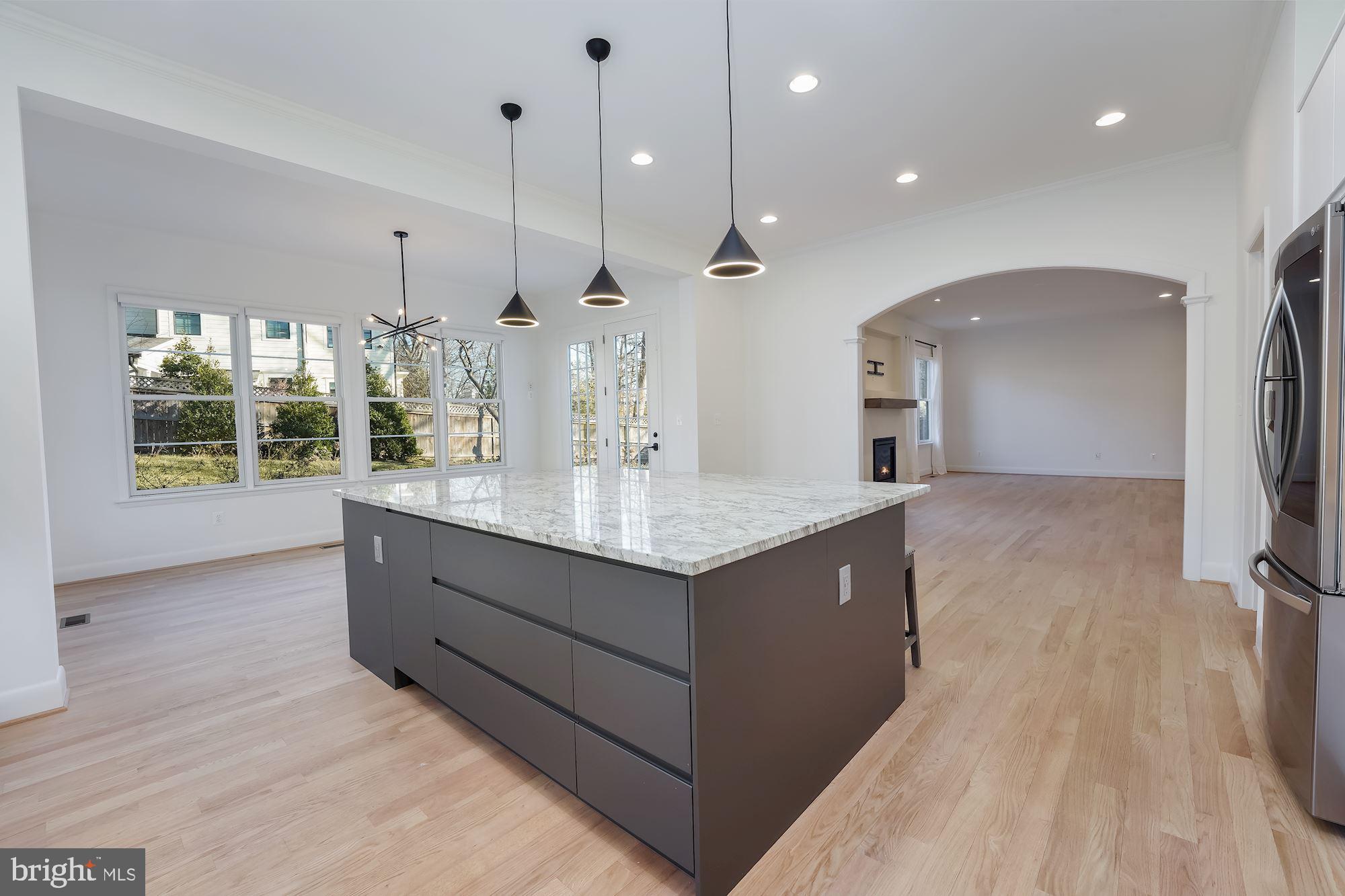 SALONA VILLAGE - Residential