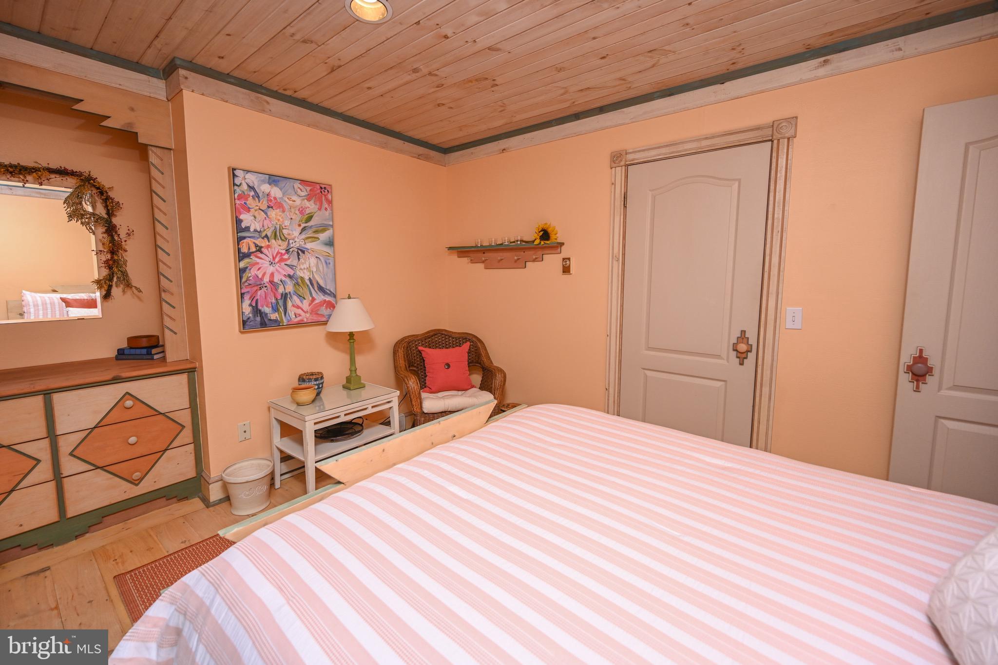 WOODLANDS HILL - Residential