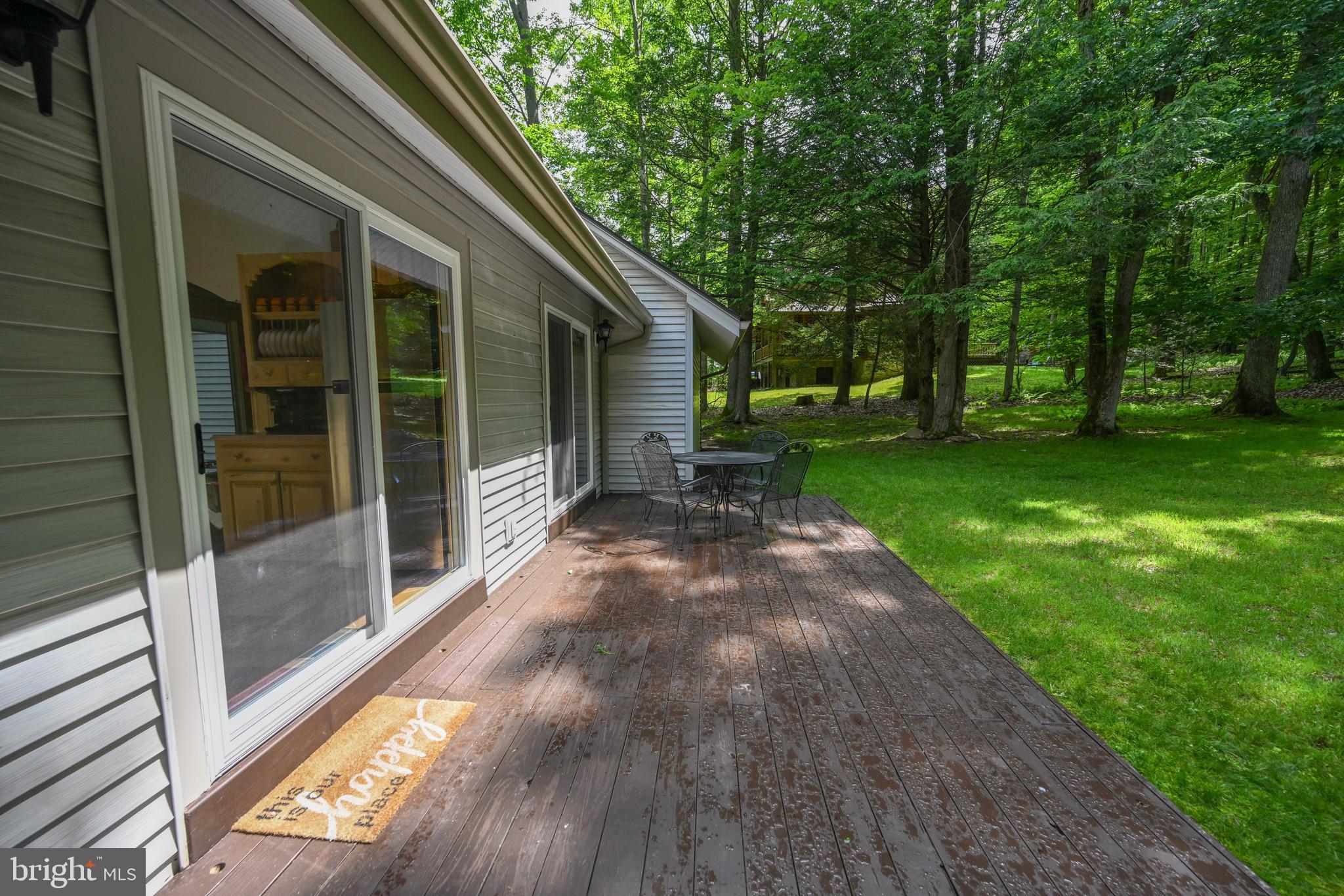 WOODLANDS HILL - Residential