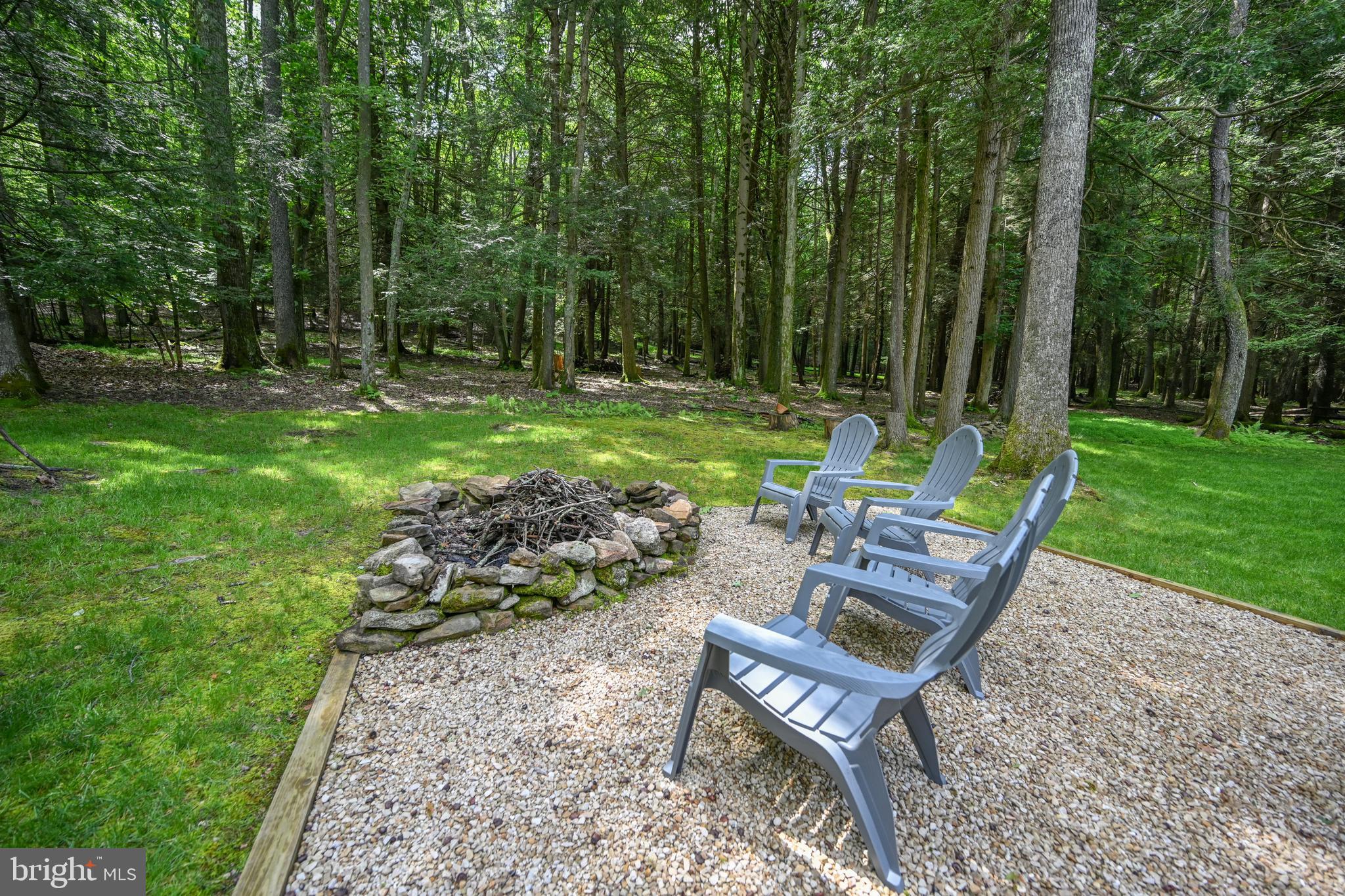 WOODLANDS HILL - Residential