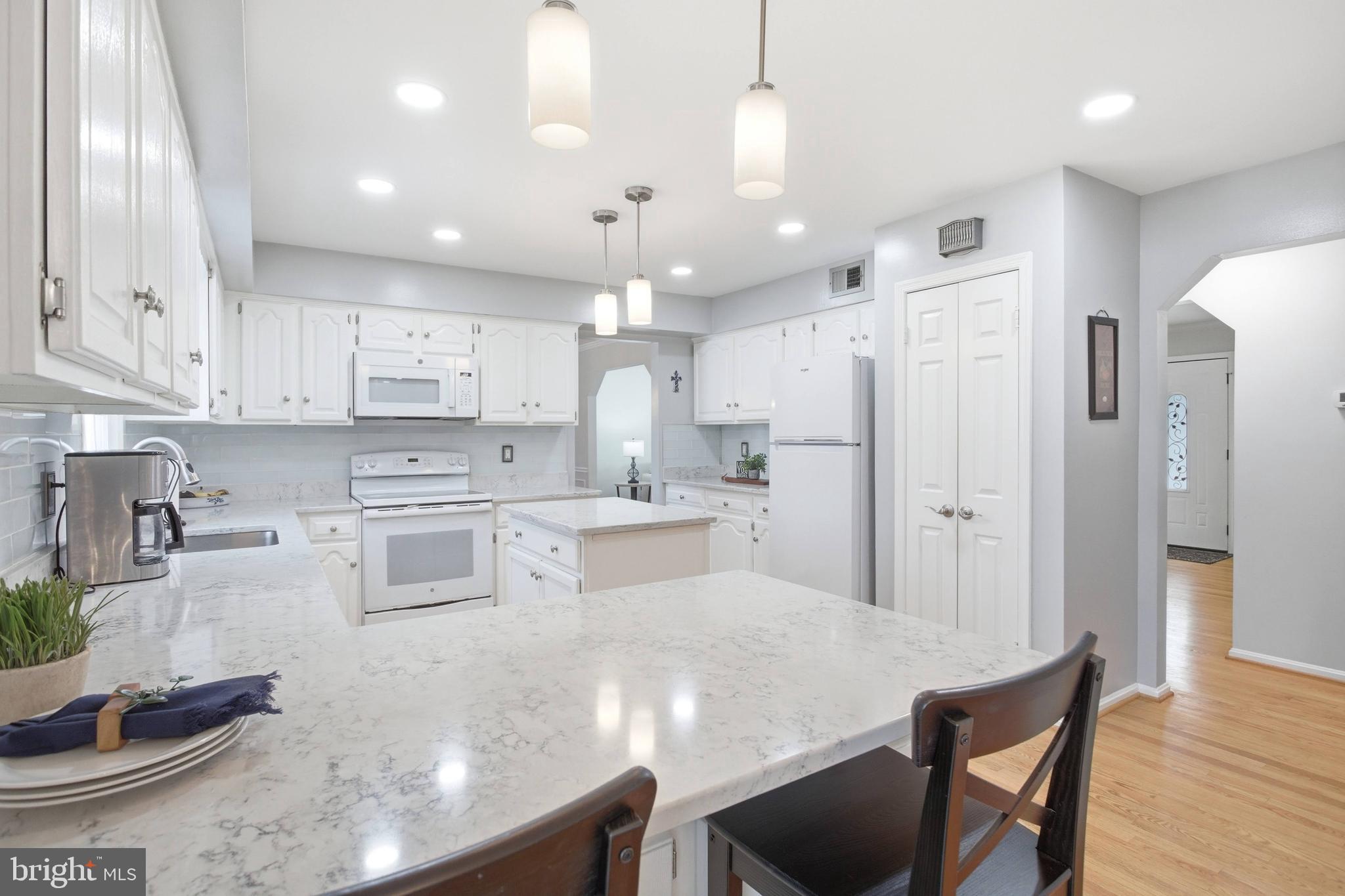 FAIRFAX STATION - Residential