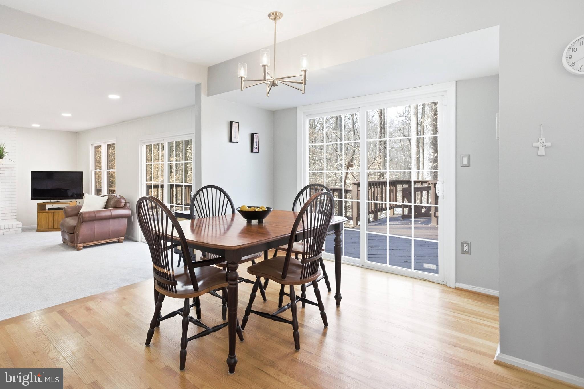 FAIRFAX STATION - Residential